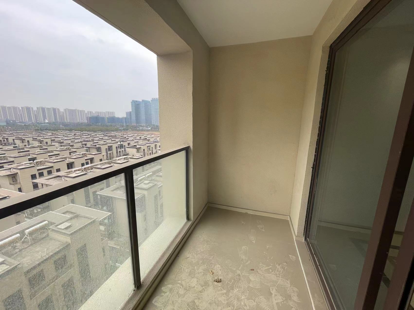云樾东方 3室2厅1卫 95m&sup2;