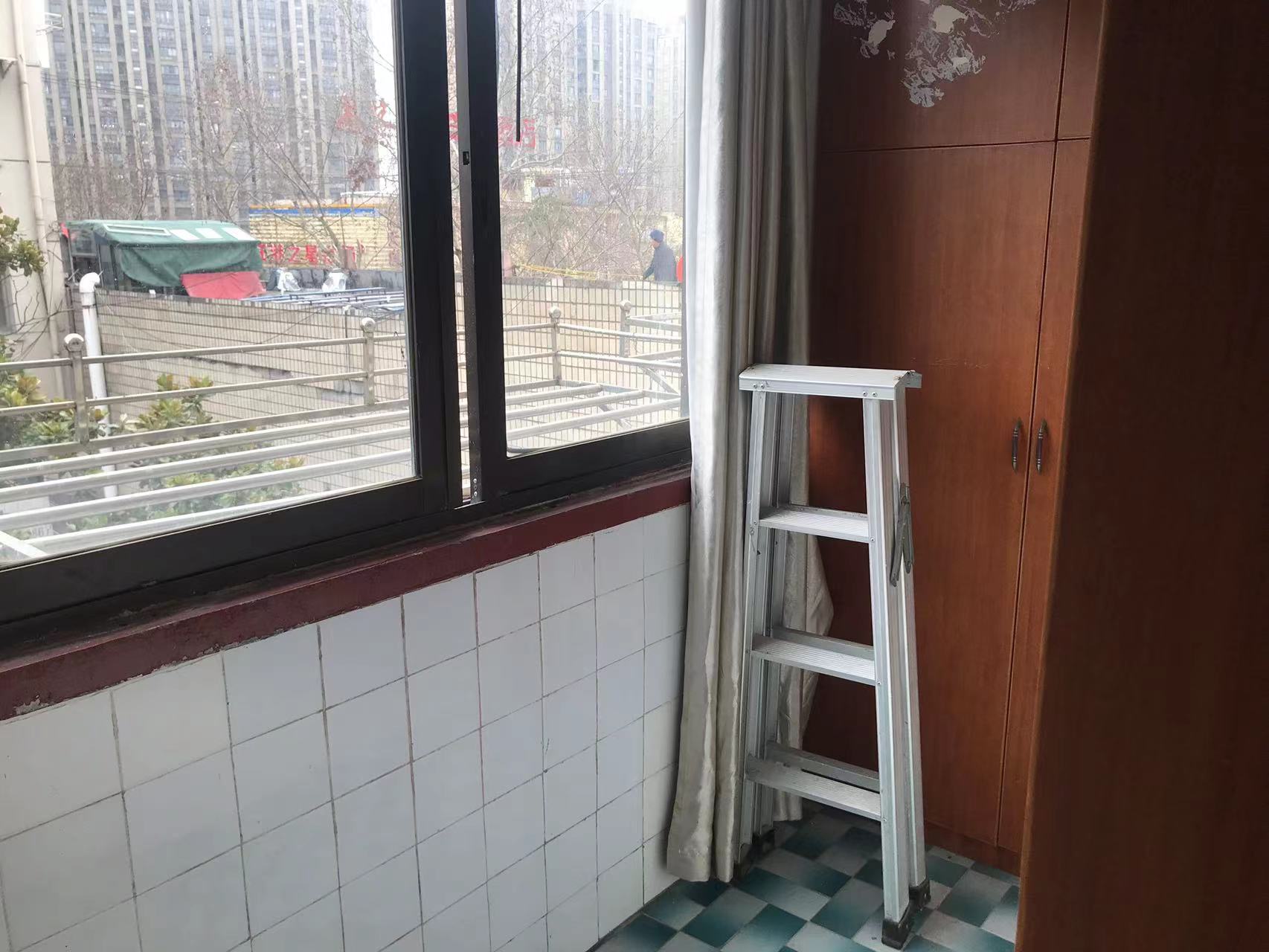 花园角 3室2厅1卫 70.73m&sup2;