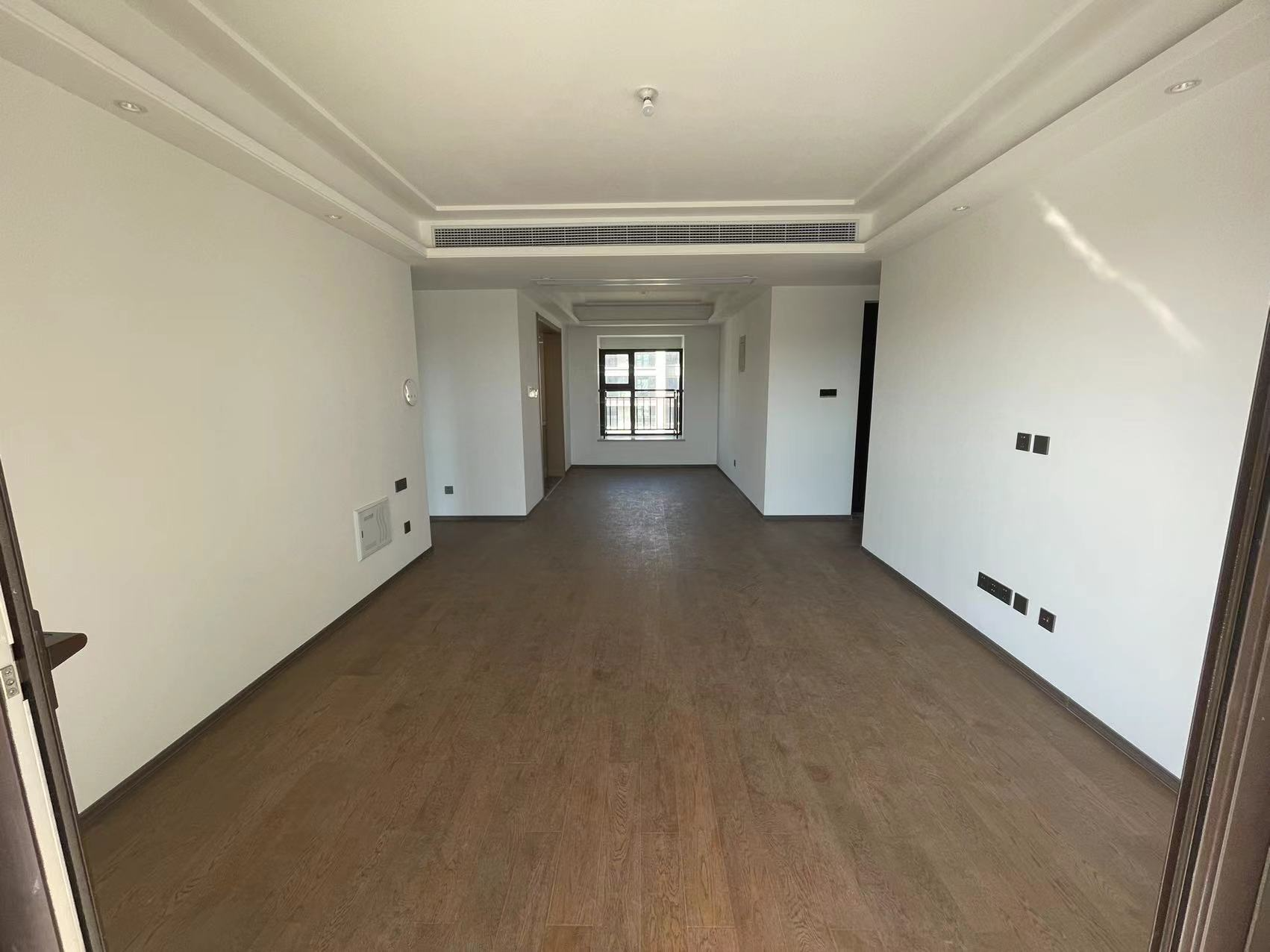 春风南岸东园 4室2厅2卫 136m&sup2;