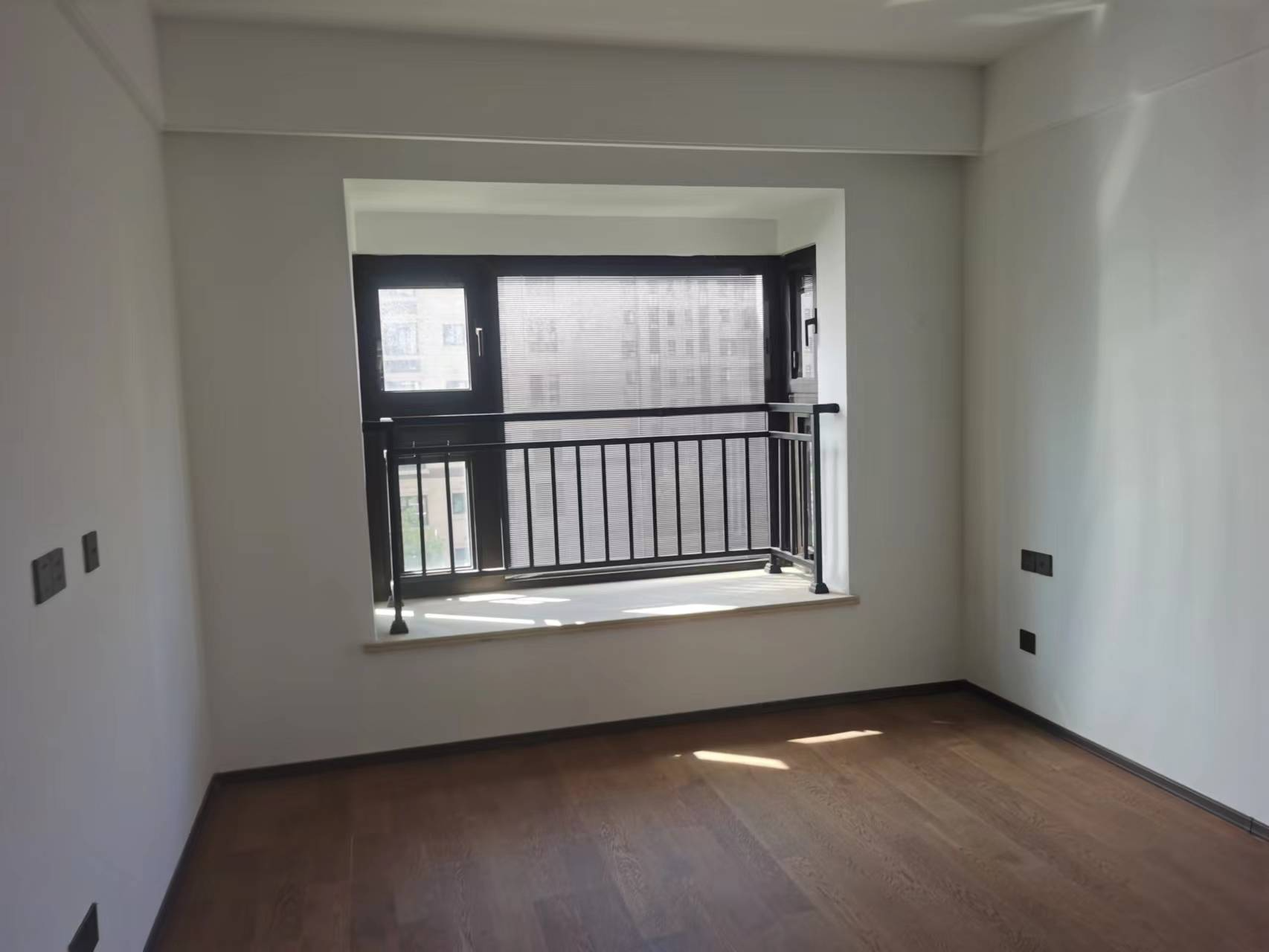 春风南岸东园 4室2厅2卫 136m&sup2;