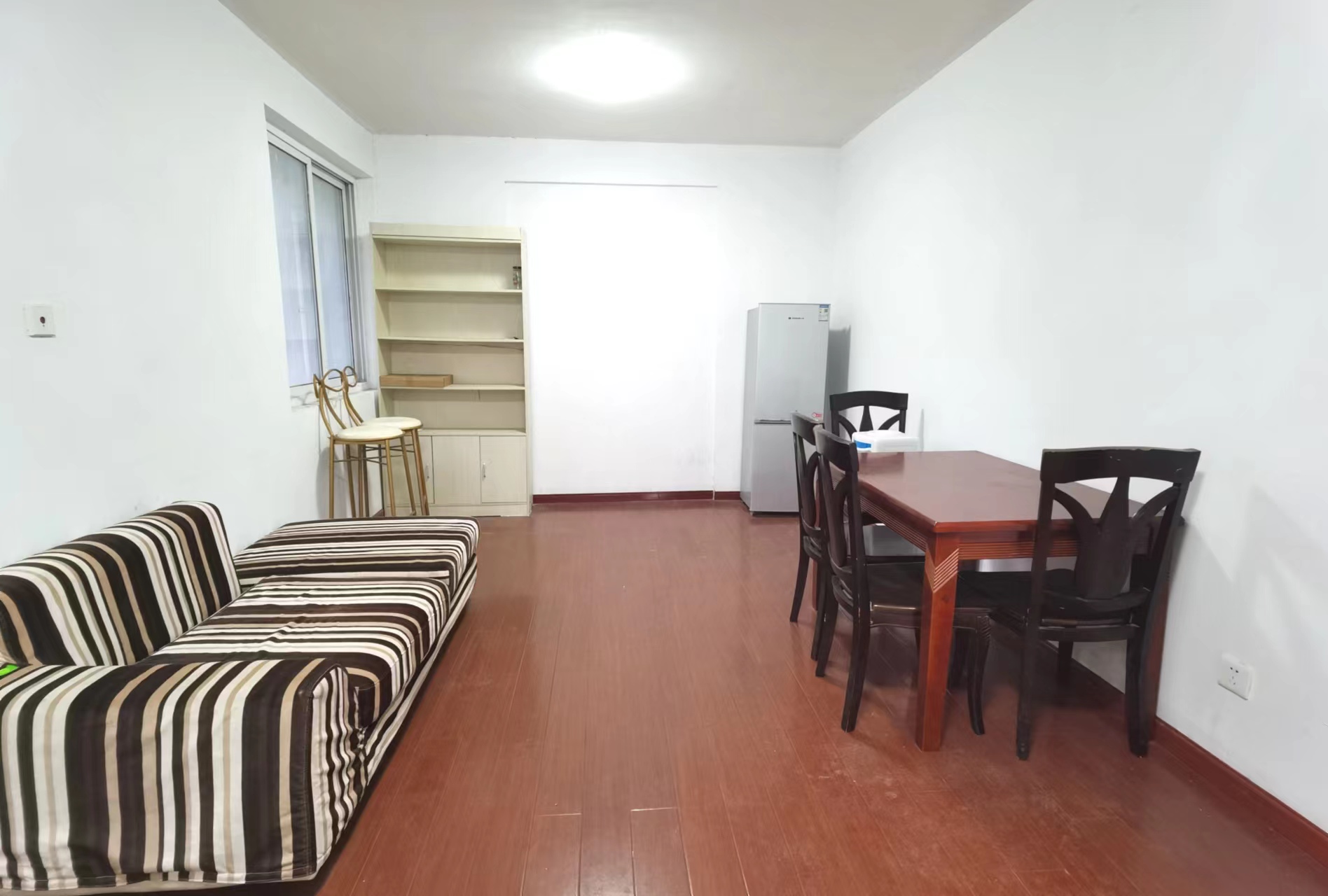 惠泽苑 2室1厅1卫 83m&sup2;