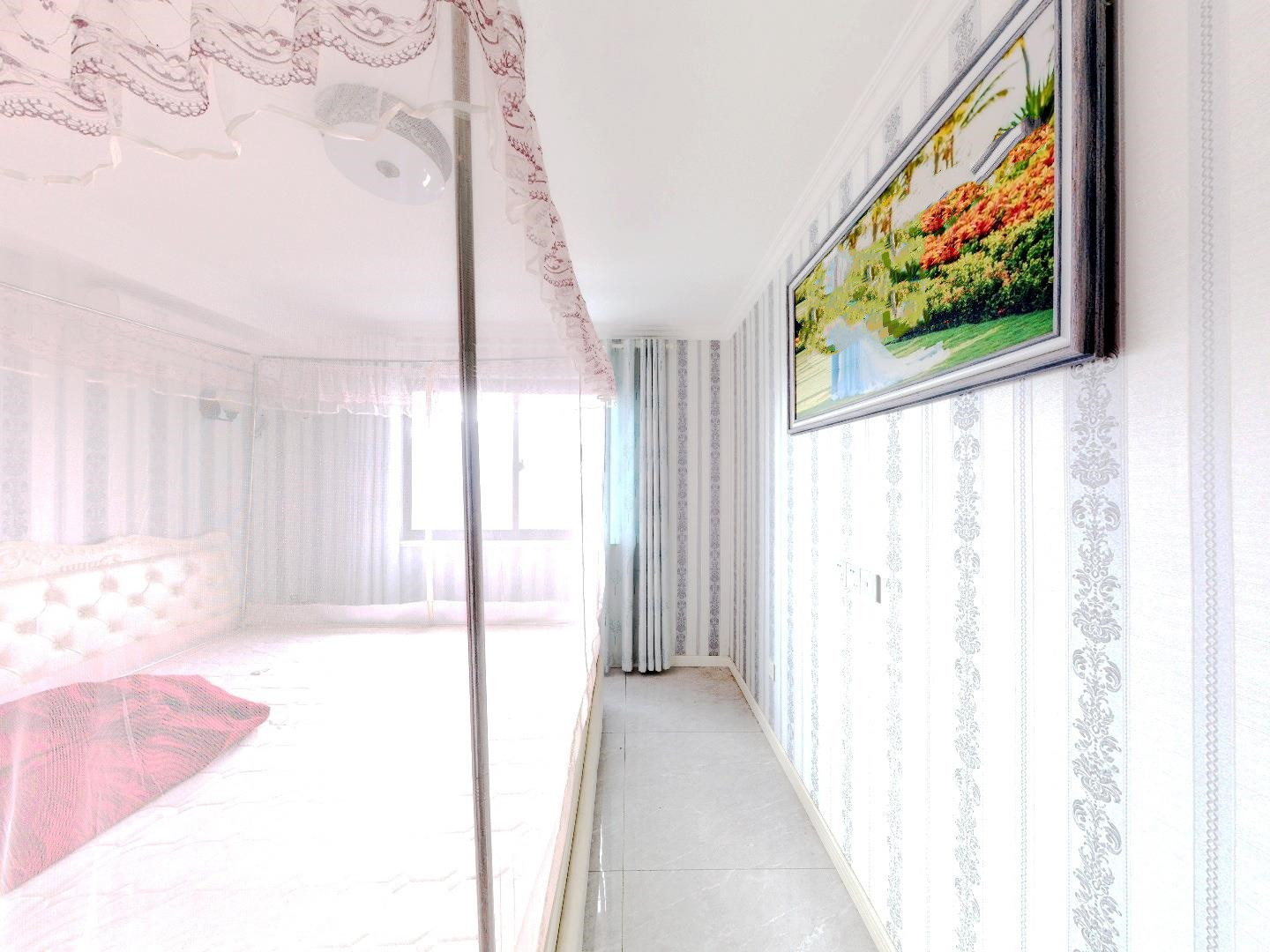 海韵花园 4室2厅2卫 142m&sup2;