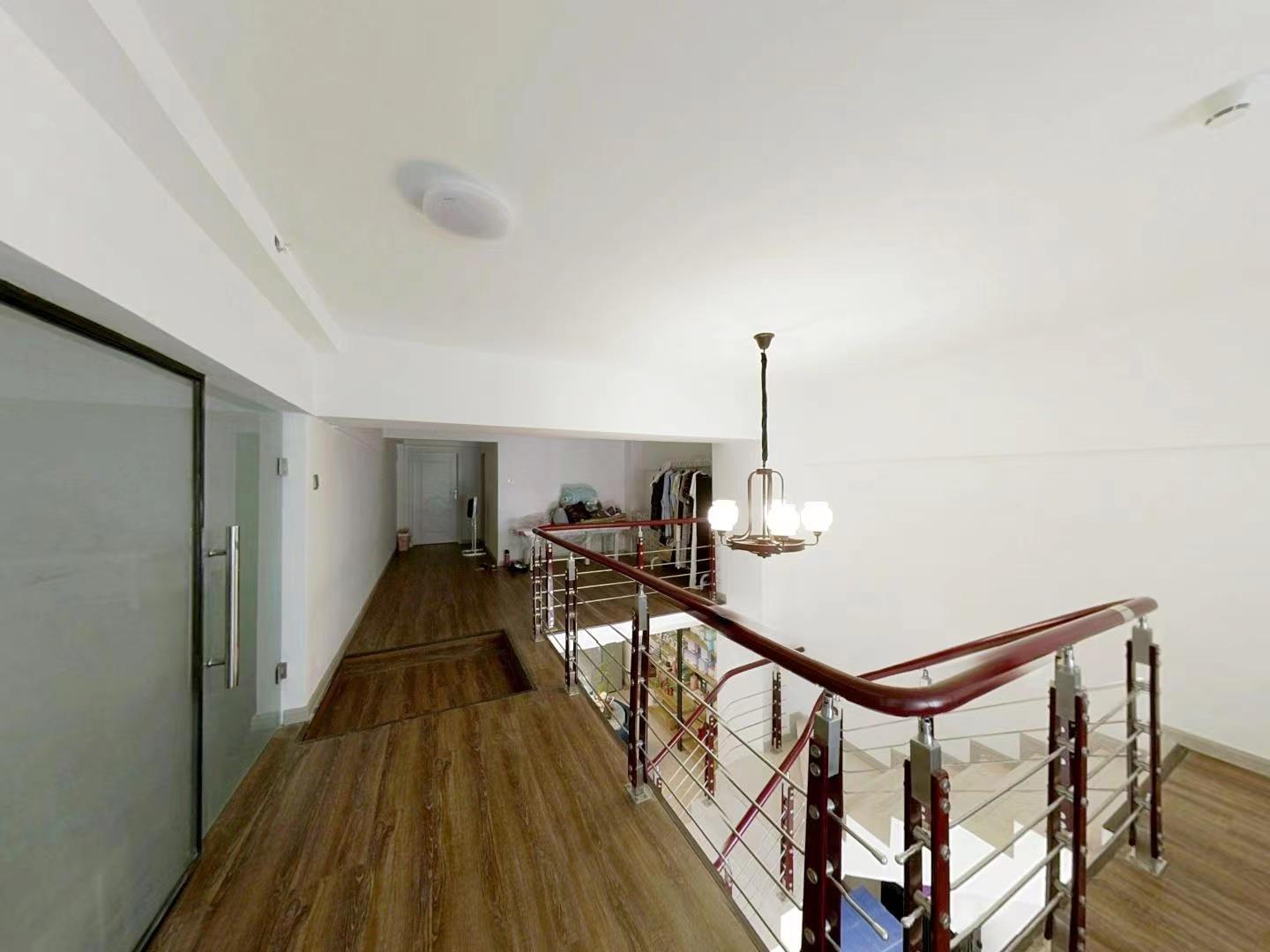 中江电商港 2室1厅1卫 73m&sup2;