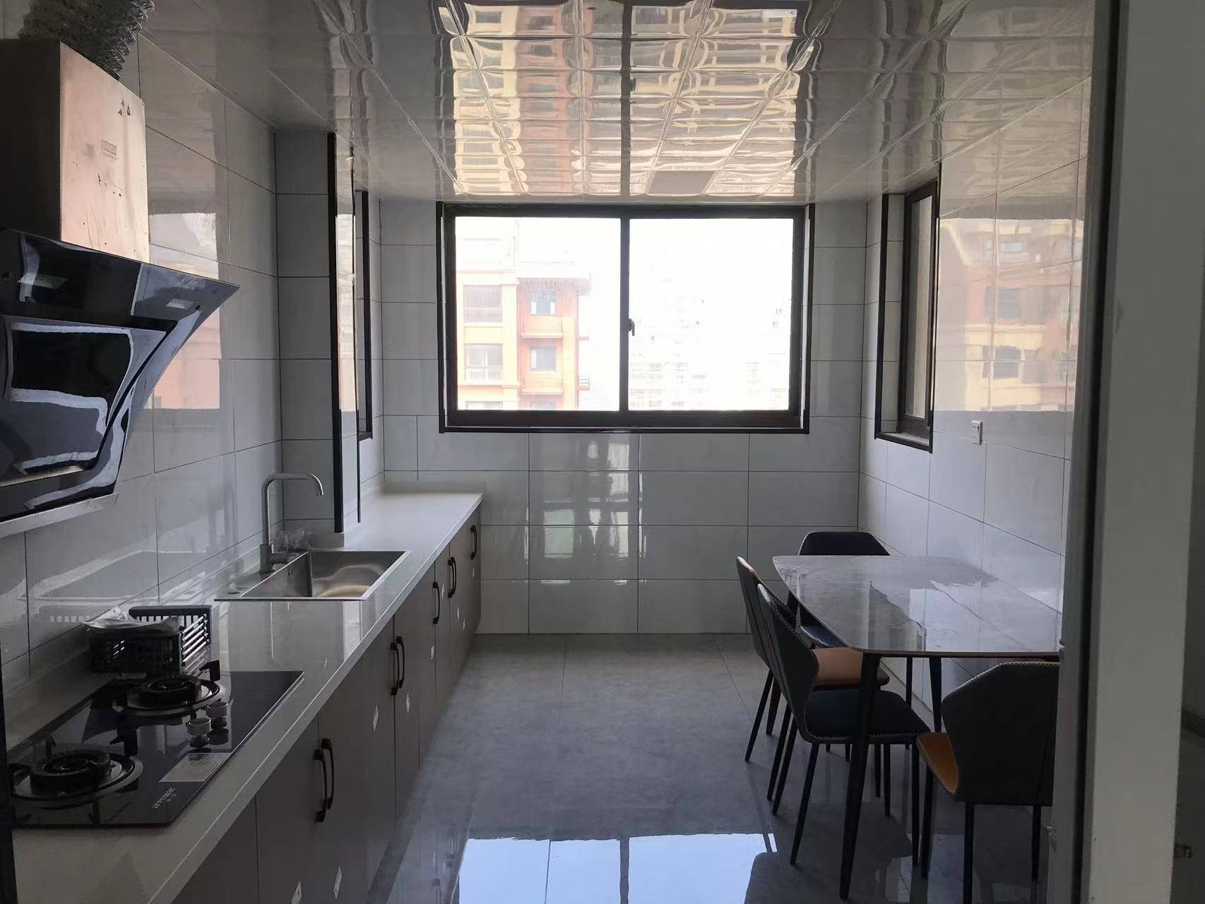 百花馨苑 3室1厅2卫 120.00m&sup2;