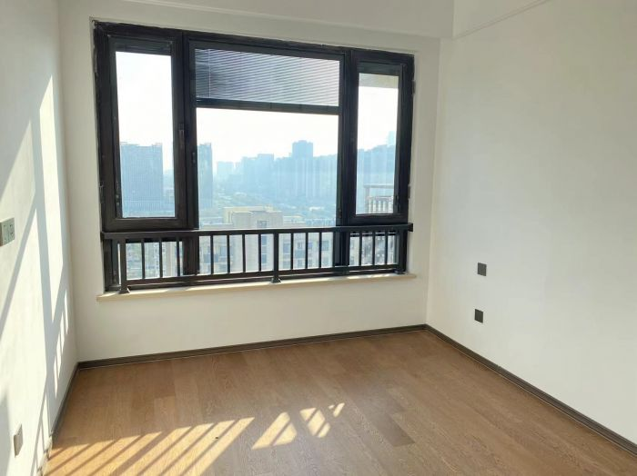 春风南岸西园 4室2厅2卫 135m&sup2;