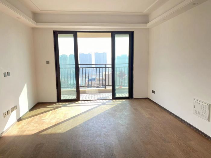 春风南岸西园 4室2厅2卫 135m&sup2;