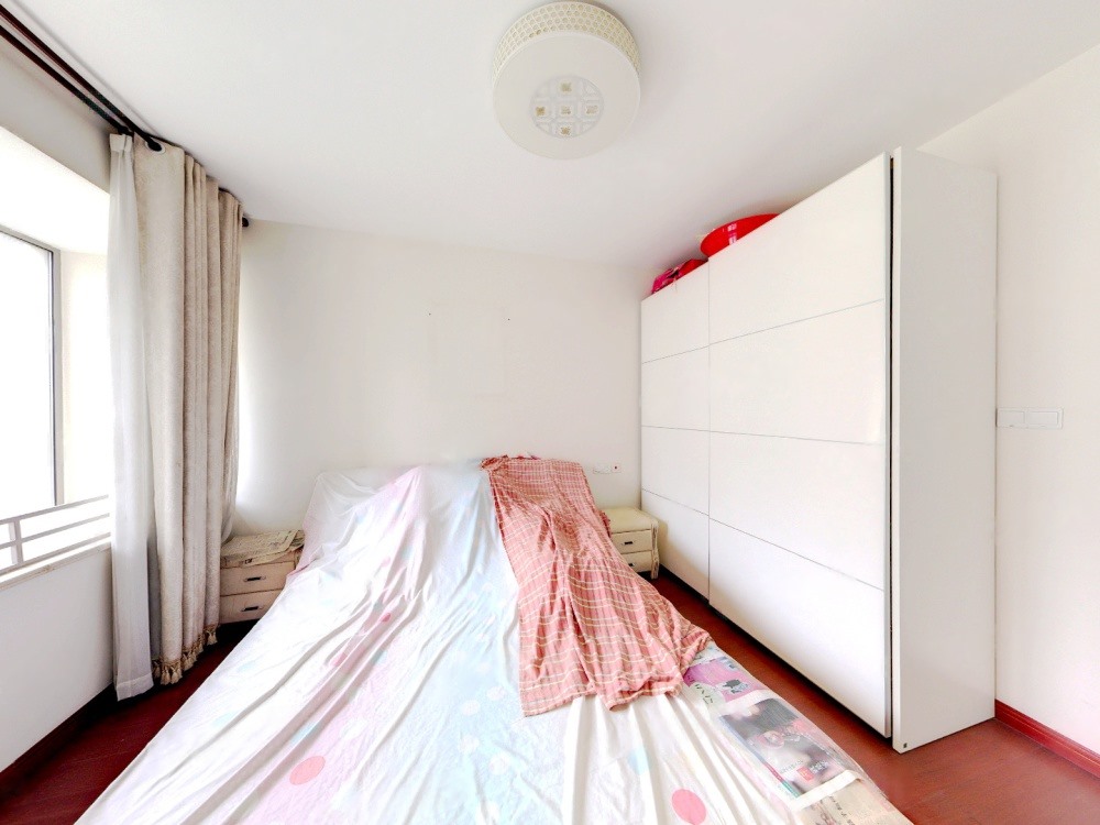 优山美地花园北区 3室2厅2卫 143m&sup2;