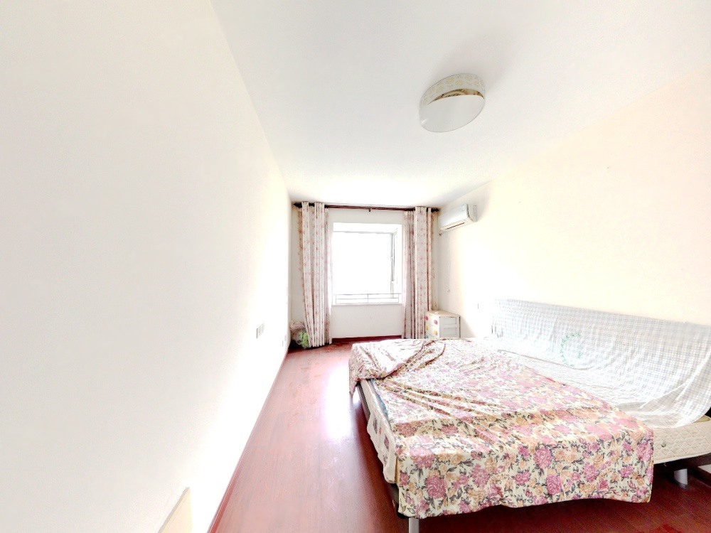 优山美地花园北区 3室2厅2卫 143m&sup2;