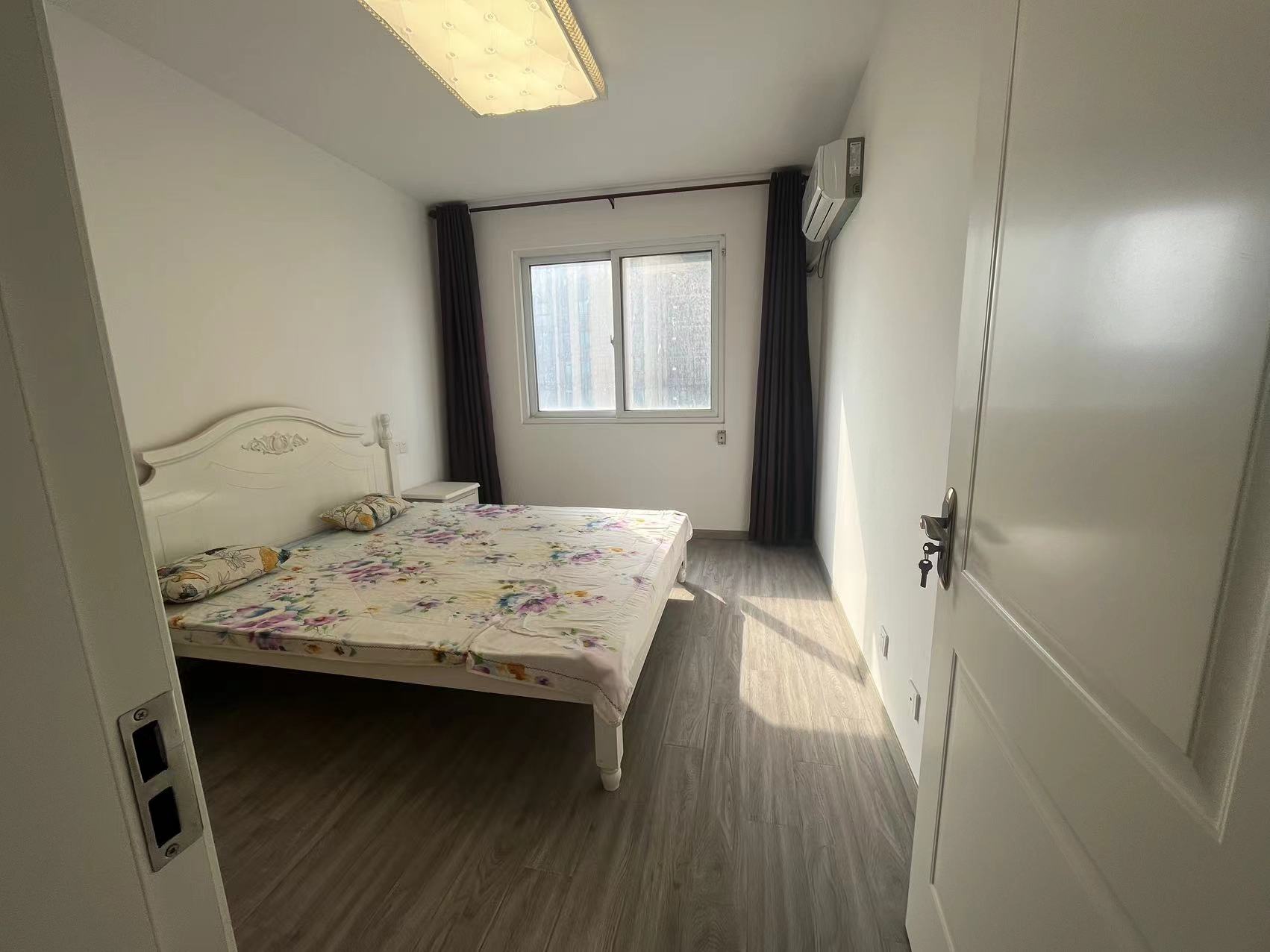 景瑞御府 2室2厅1卫 92m&sup2;