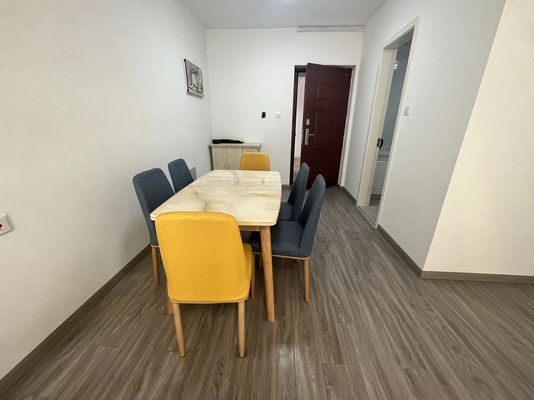 景瑞御府 2室2厅1卫 92m&sup2;