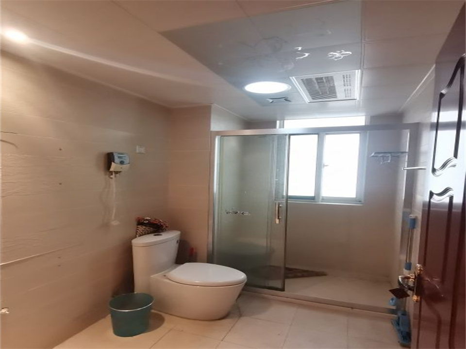 军山花园 4室2厅3卫 189.00m&sup2;