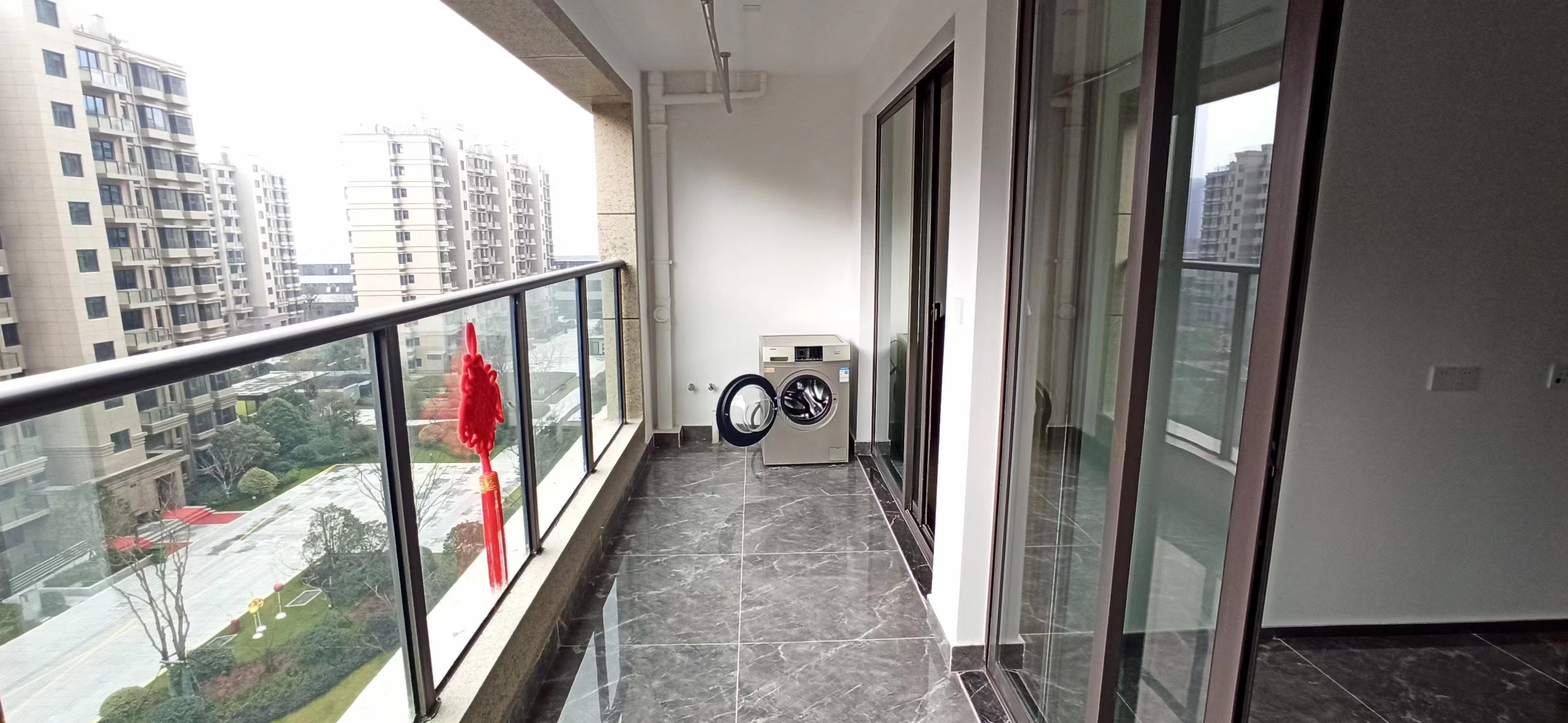 远创宸樾 3室2厅1卫 99m&sup2;