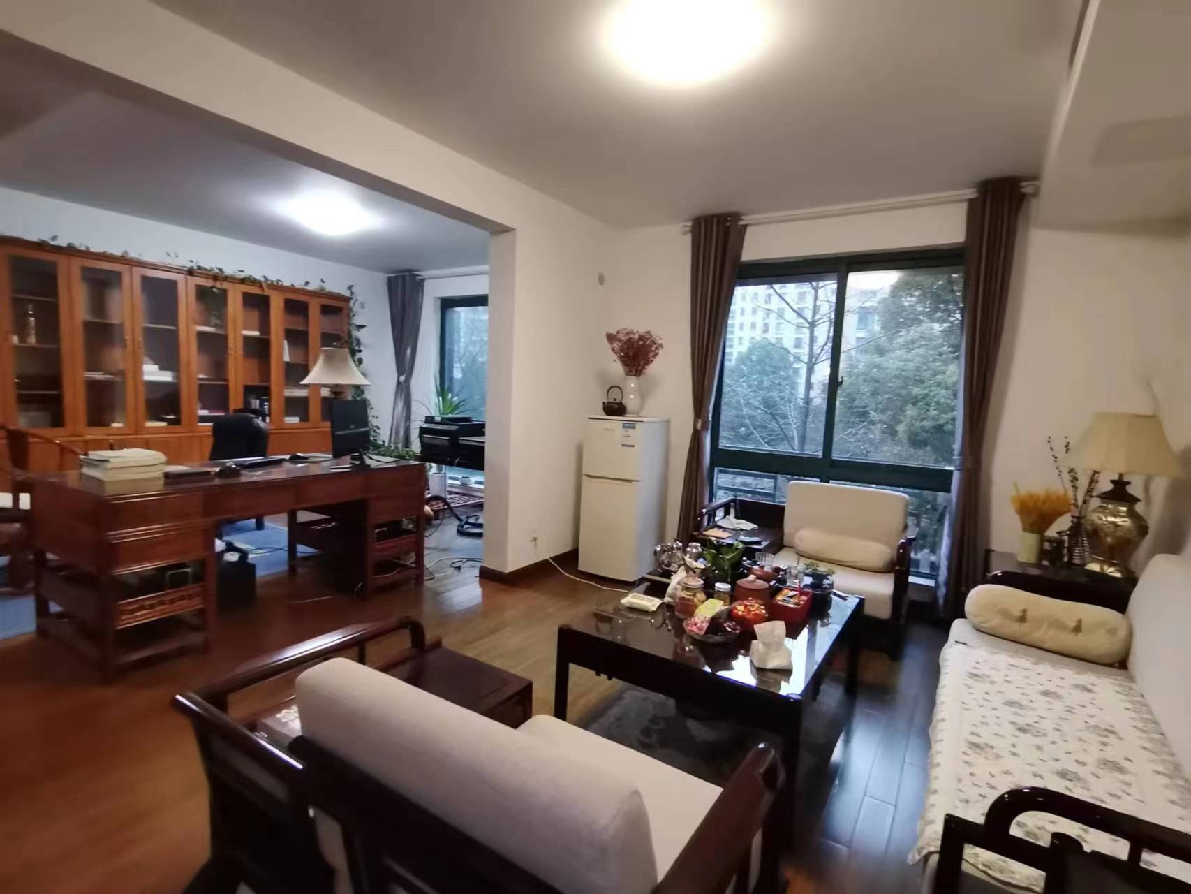 凤凰莱茵苑 4室1厅1卫 179m&sup2;