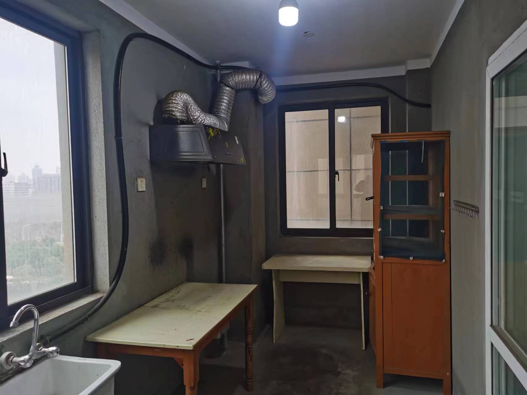 江景苑小区 3室2厅1卫 139m&sup2;