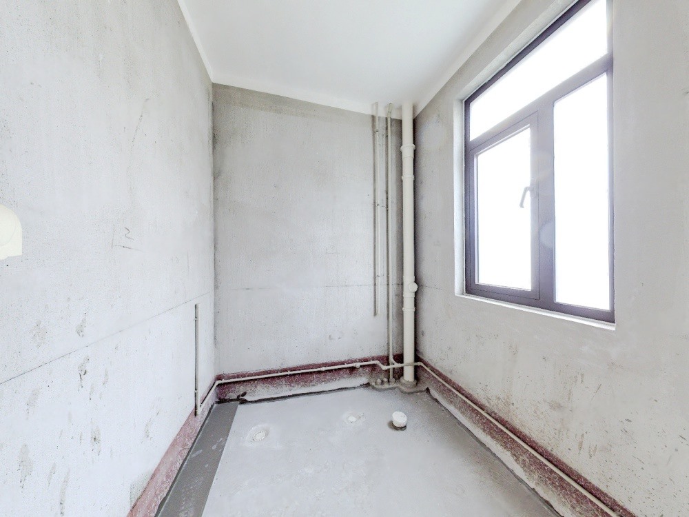 万濠山庄 6室3厅3卫 328m&sup2;