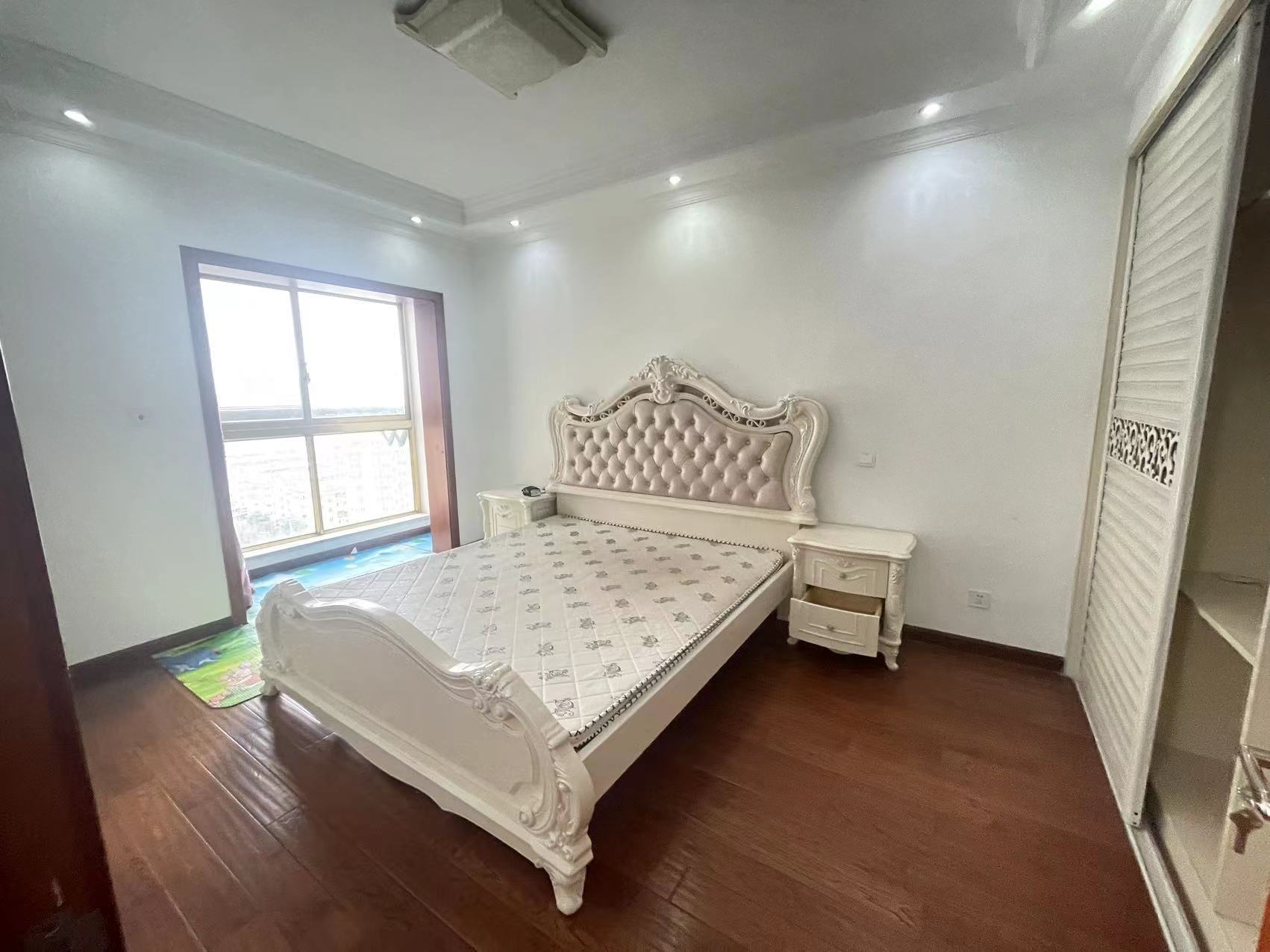 恒盛豪庭 2室2厅1卫 96m&sup2;