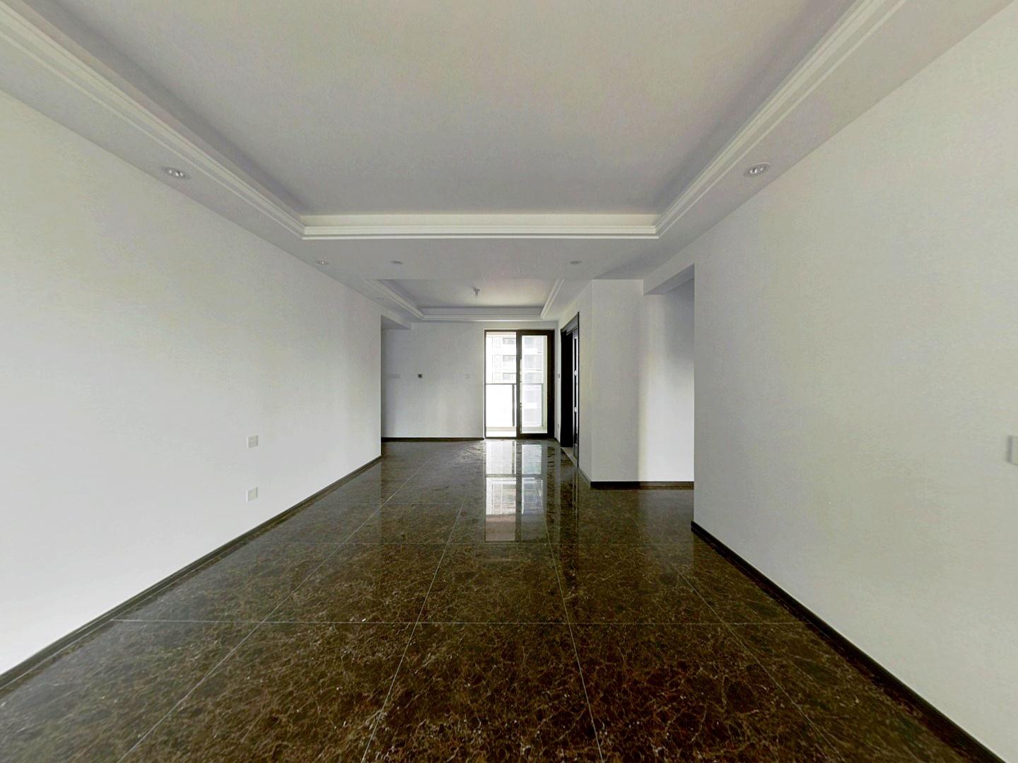 云樾东方 4室2厅2卫 124.64m&sup2;