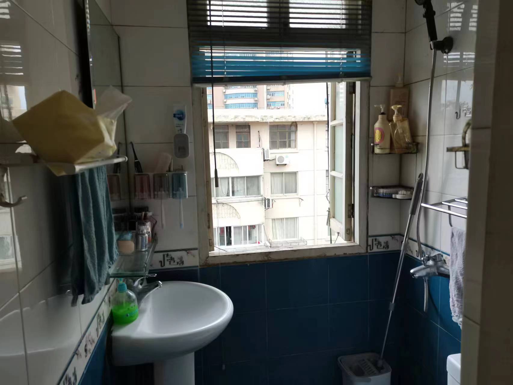 花园角 3室1厅1卫 71.29m&sup2;