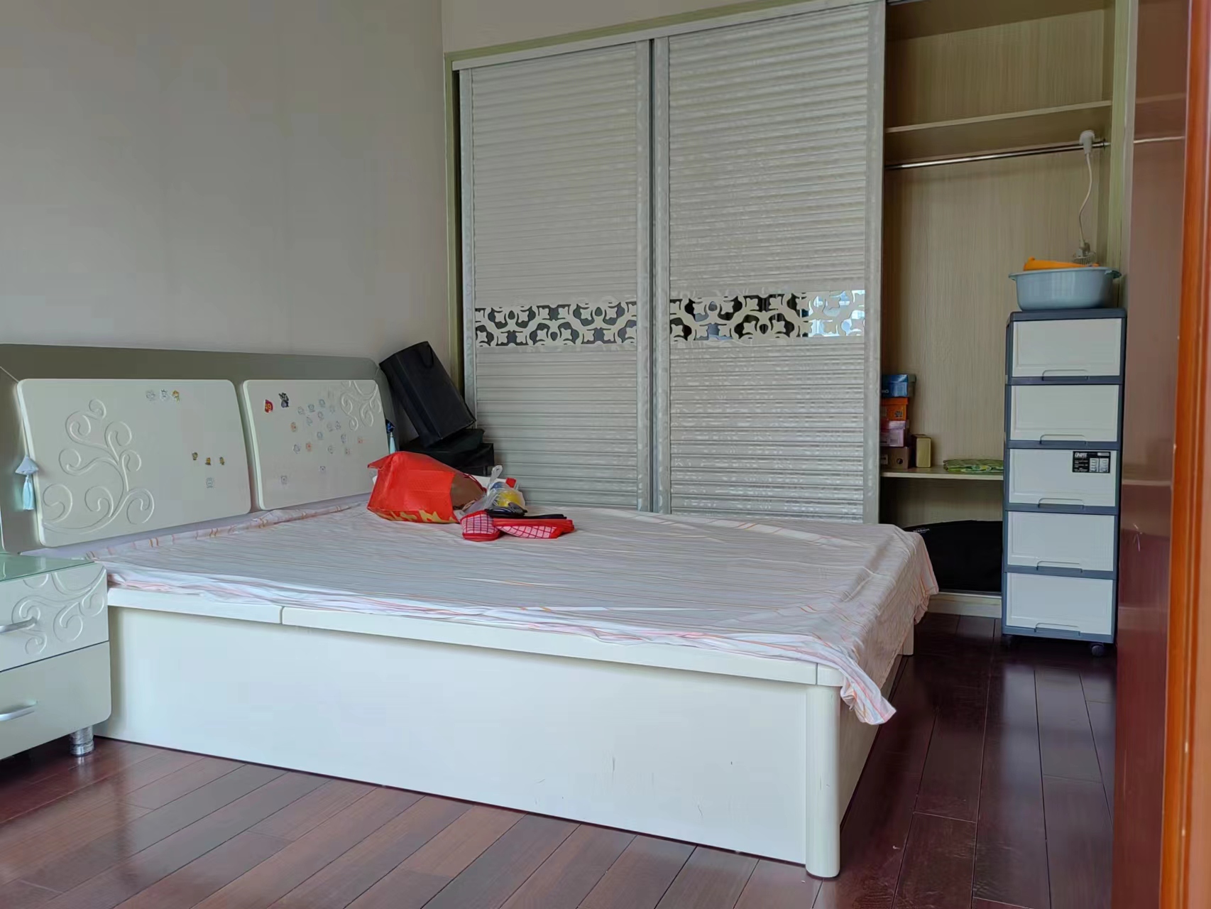 友谊家园 5室3厅2卫 132.00m&sup2;