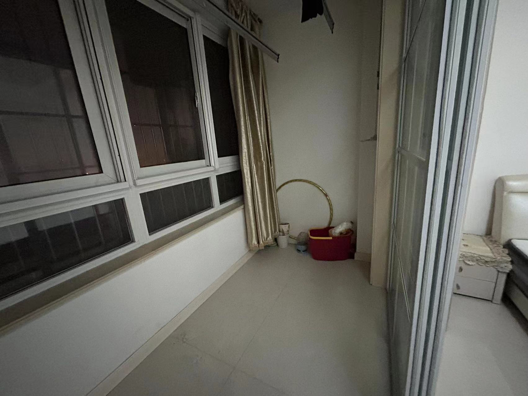 景华城 2室1厅1卫 99m&sup2;