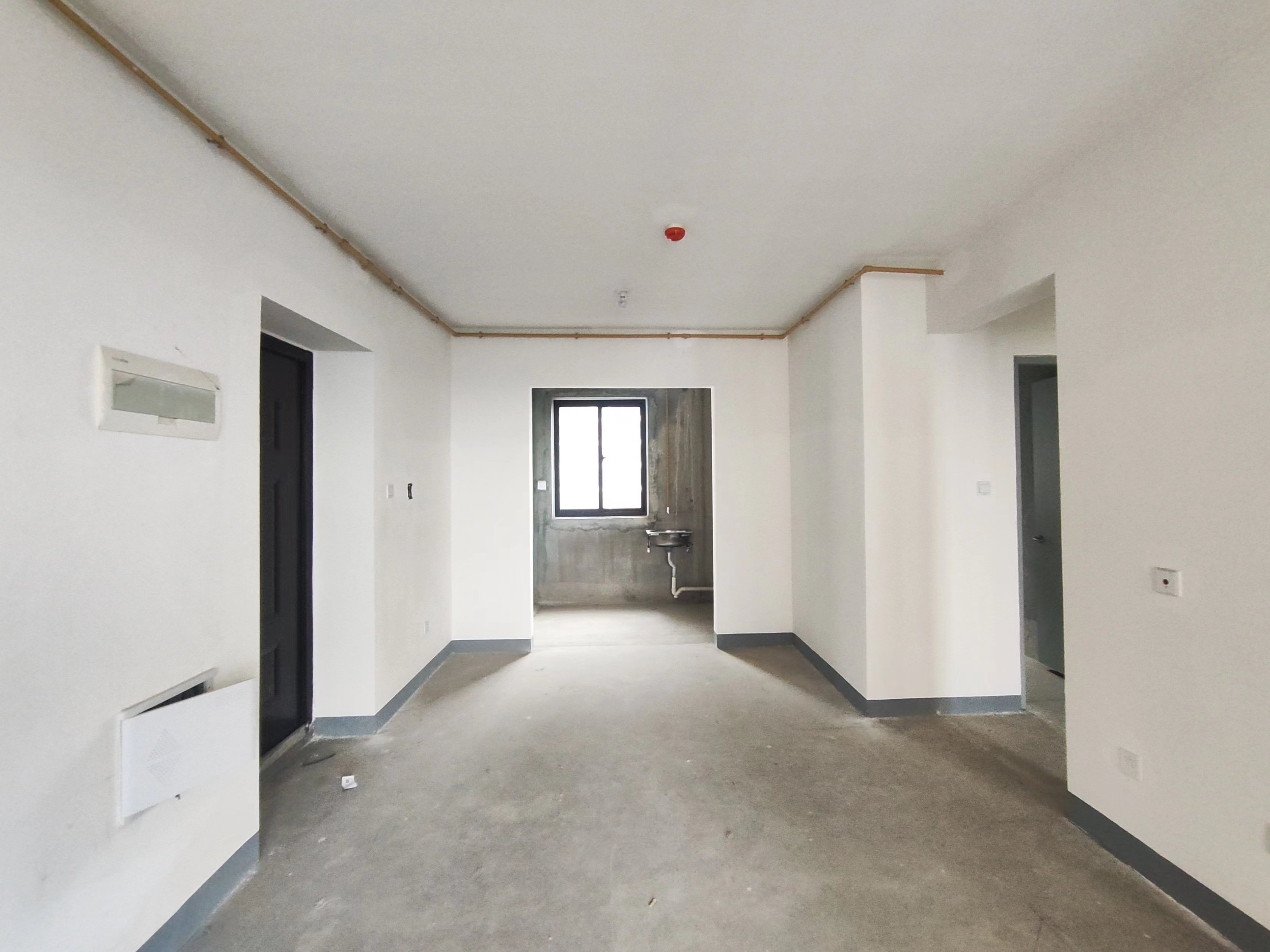 绿地新里城 3室2厅2卫 106m&sup2;