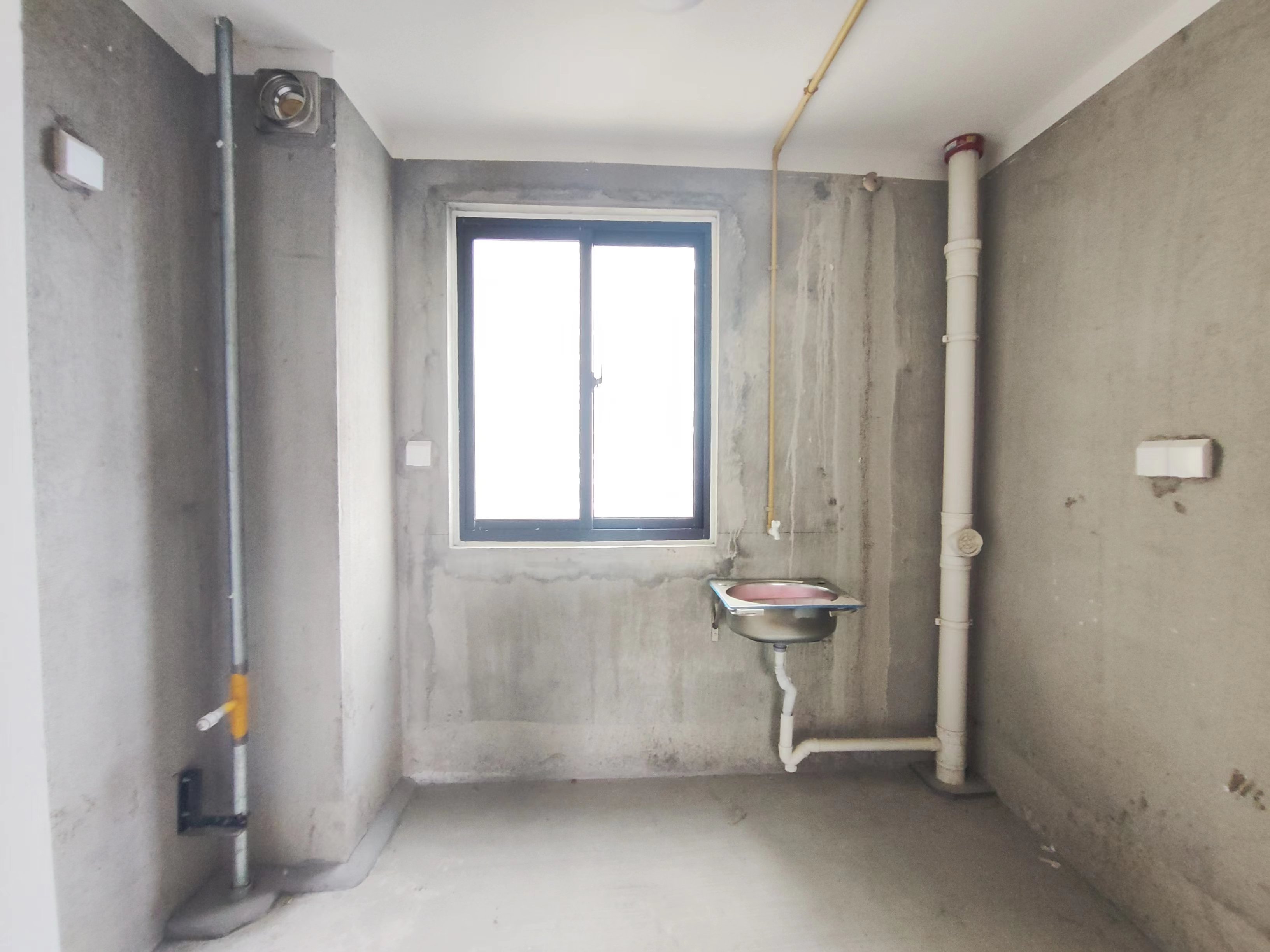 绿地新里城 3室2厅2卫 106m&sup2;