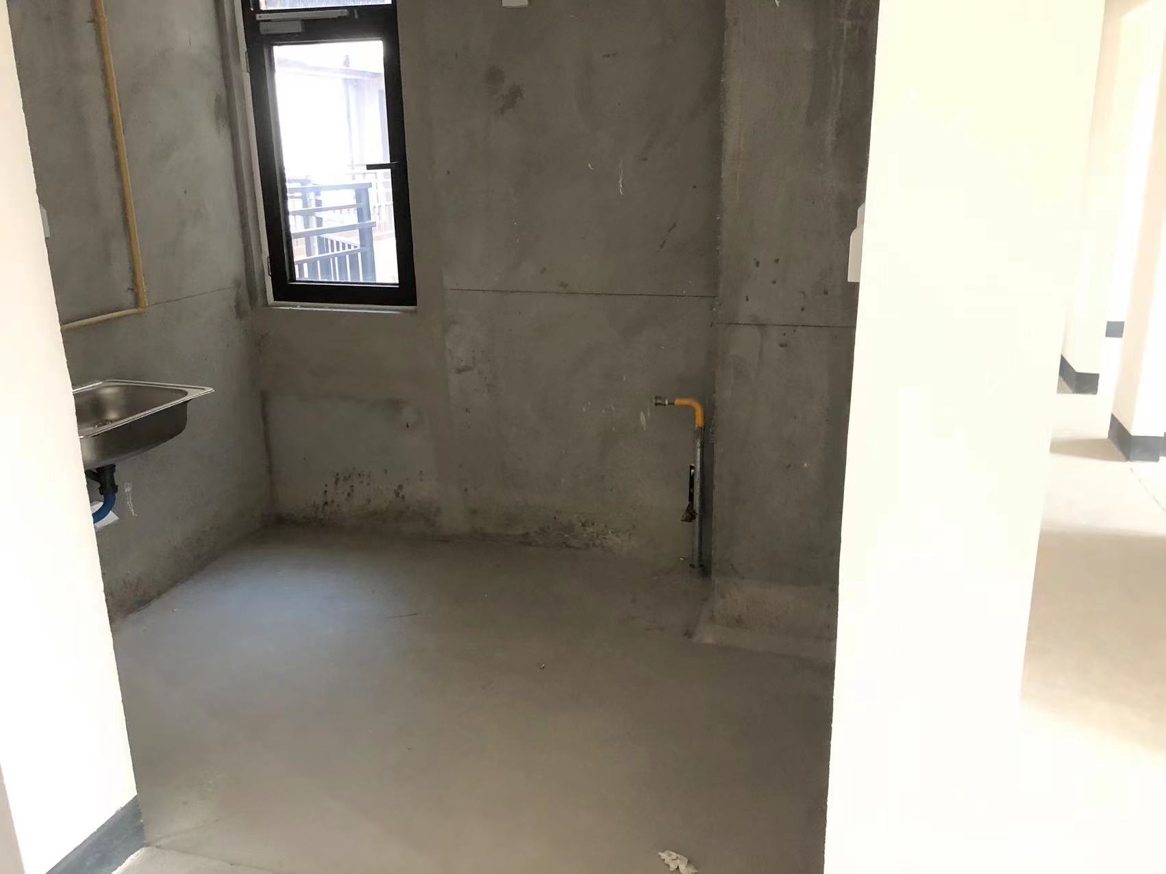 绿地新里城 3室1厅1卫 91m&sup2;
