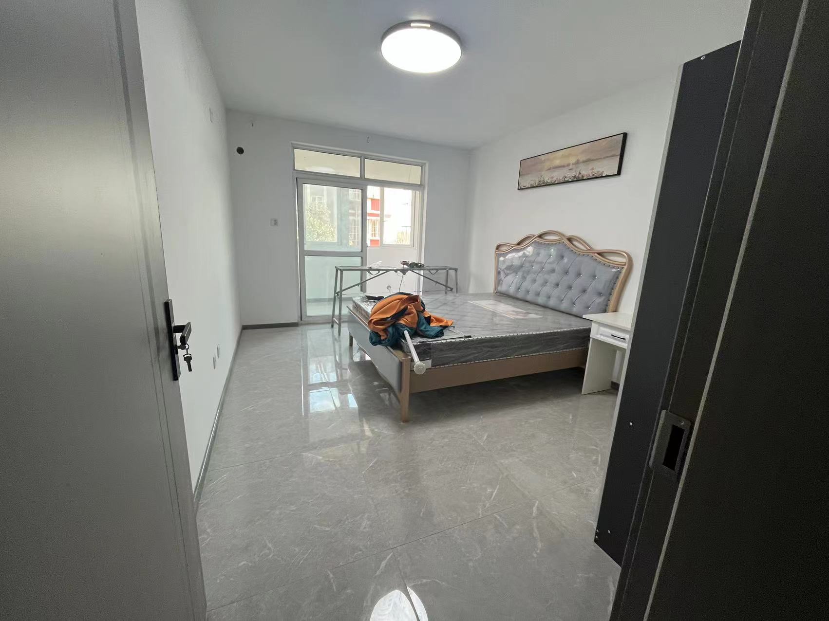 新港花苑西区 2室1厅1卫 78m&sup2;