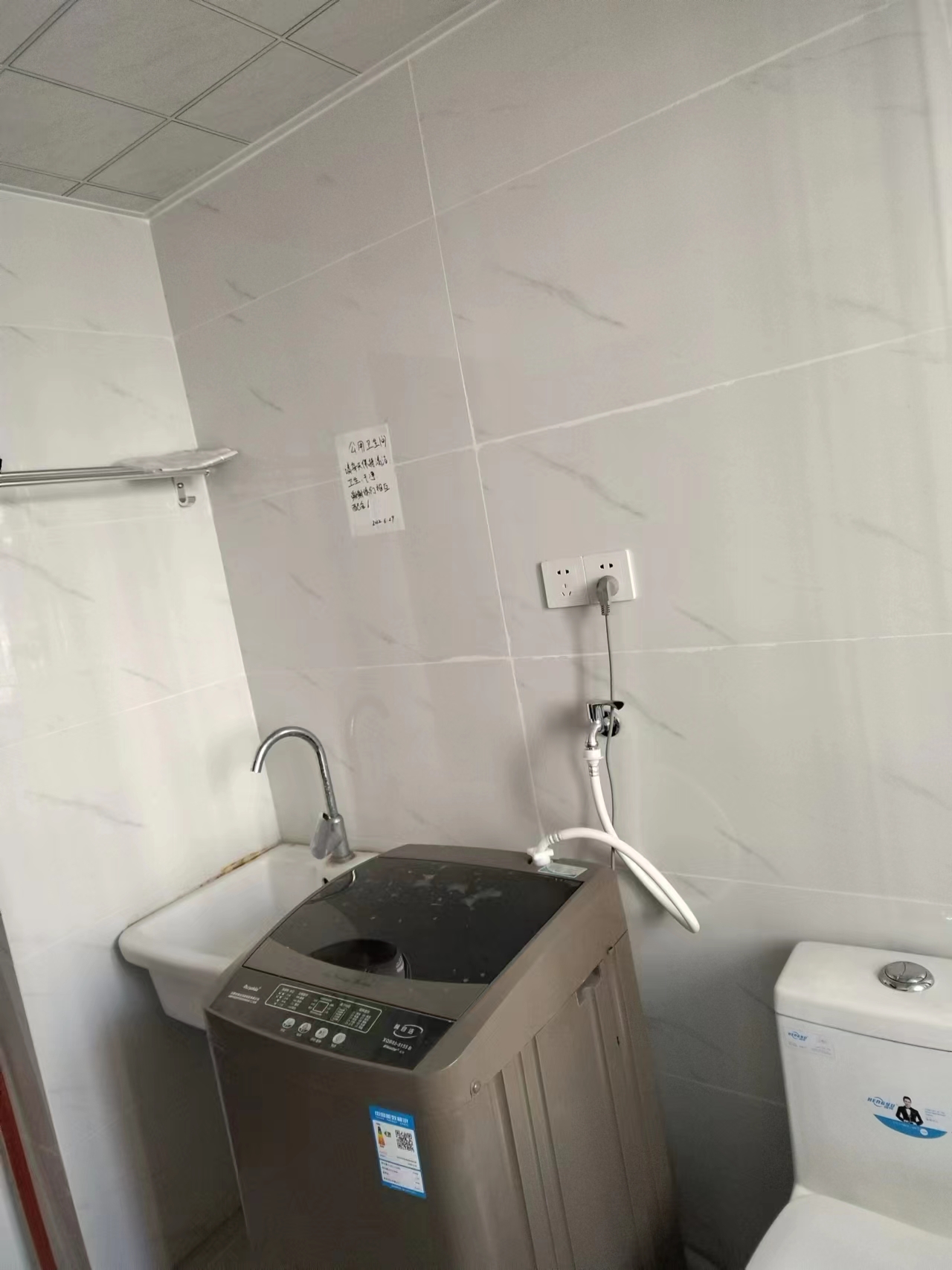 盛唐公寓 3室2厅1卫 128m&sup2;