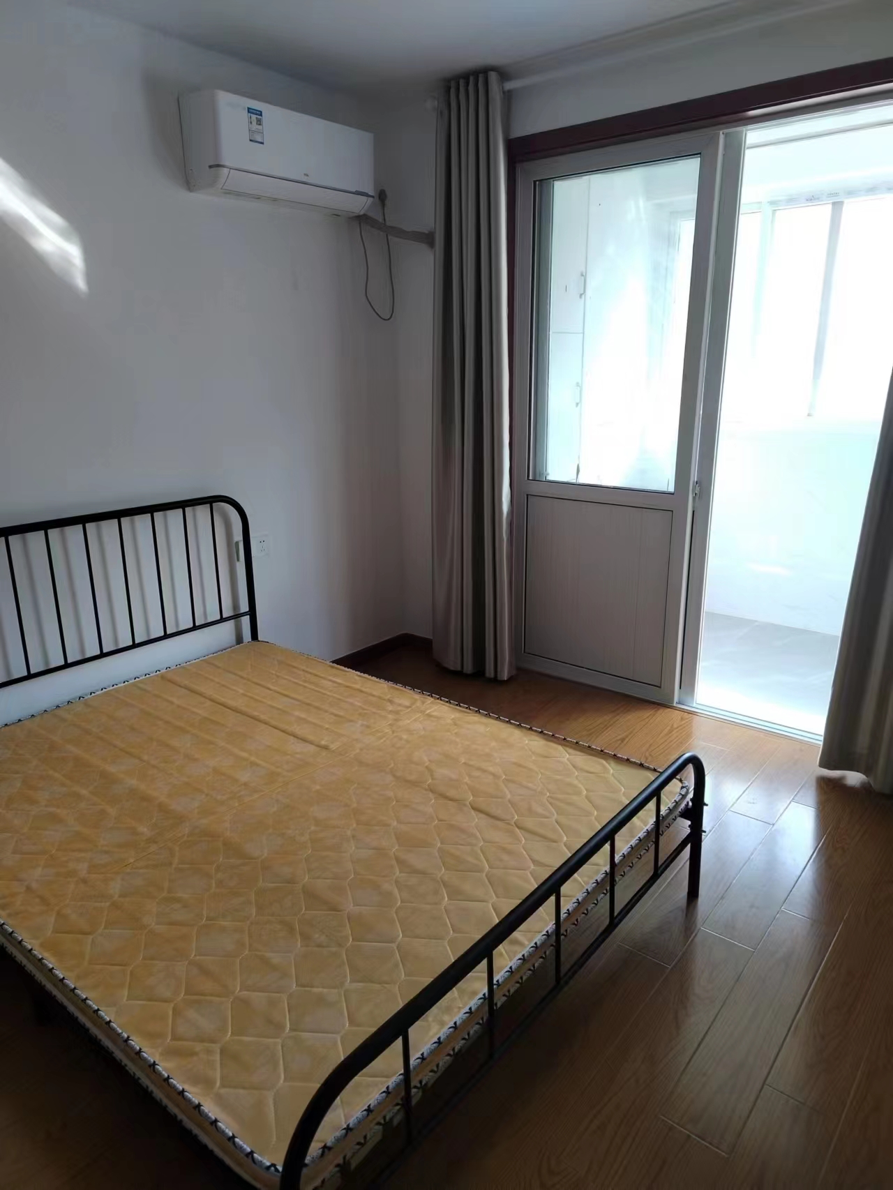 盛唐公寓 3室2厅1卫 128m&sup2;