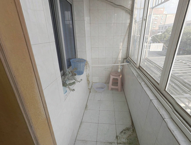 青年路新村 1室厅卫 55m&sup2;