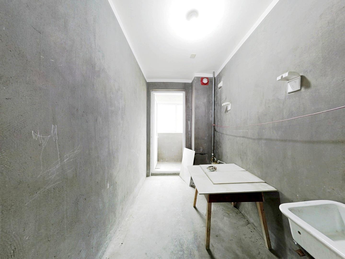 幸福新城 2室1厅1卫 84m&sup2;