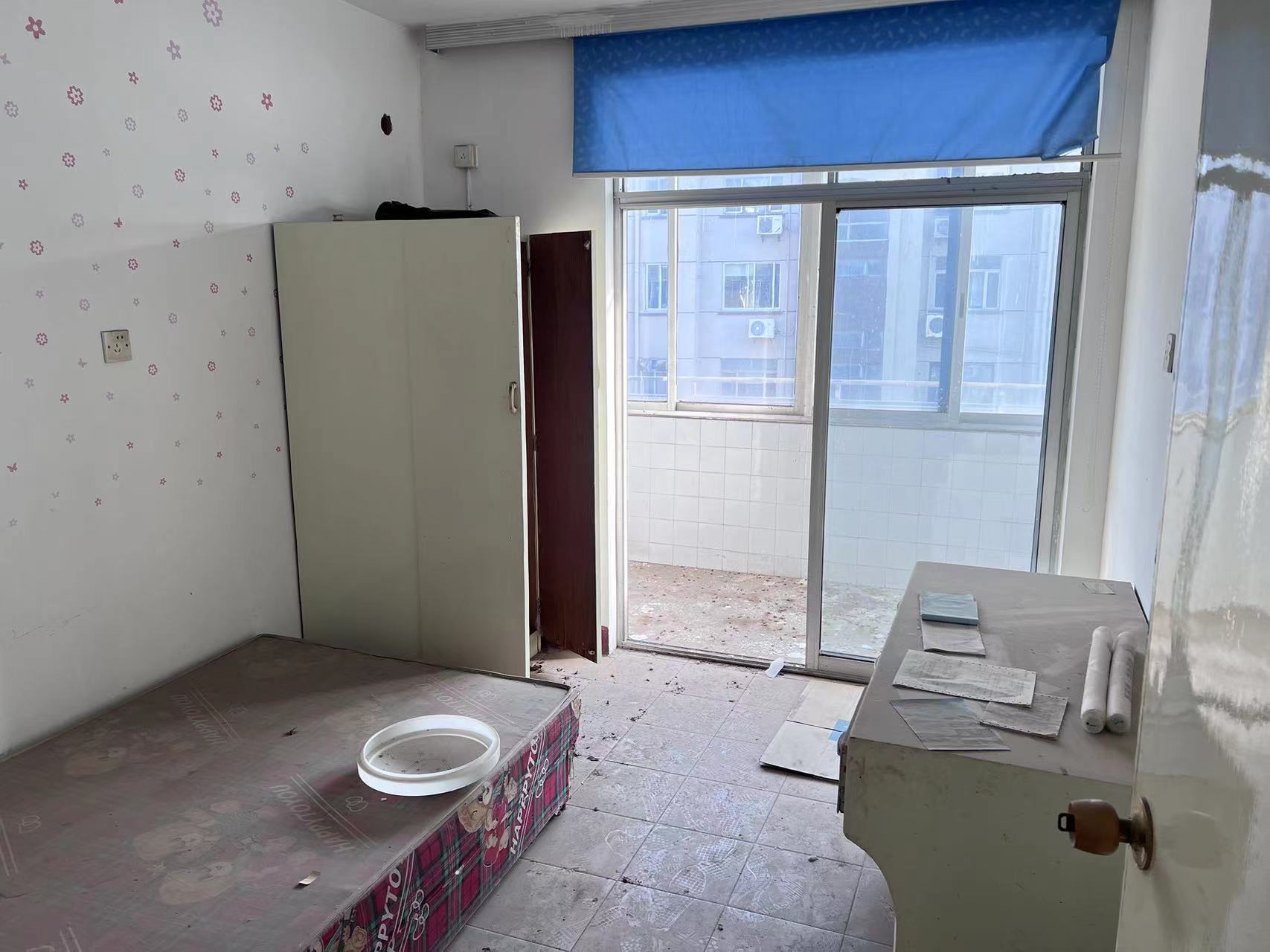 虹桥新村(朝霞路) 3室2厅1卫 73m&sup2;