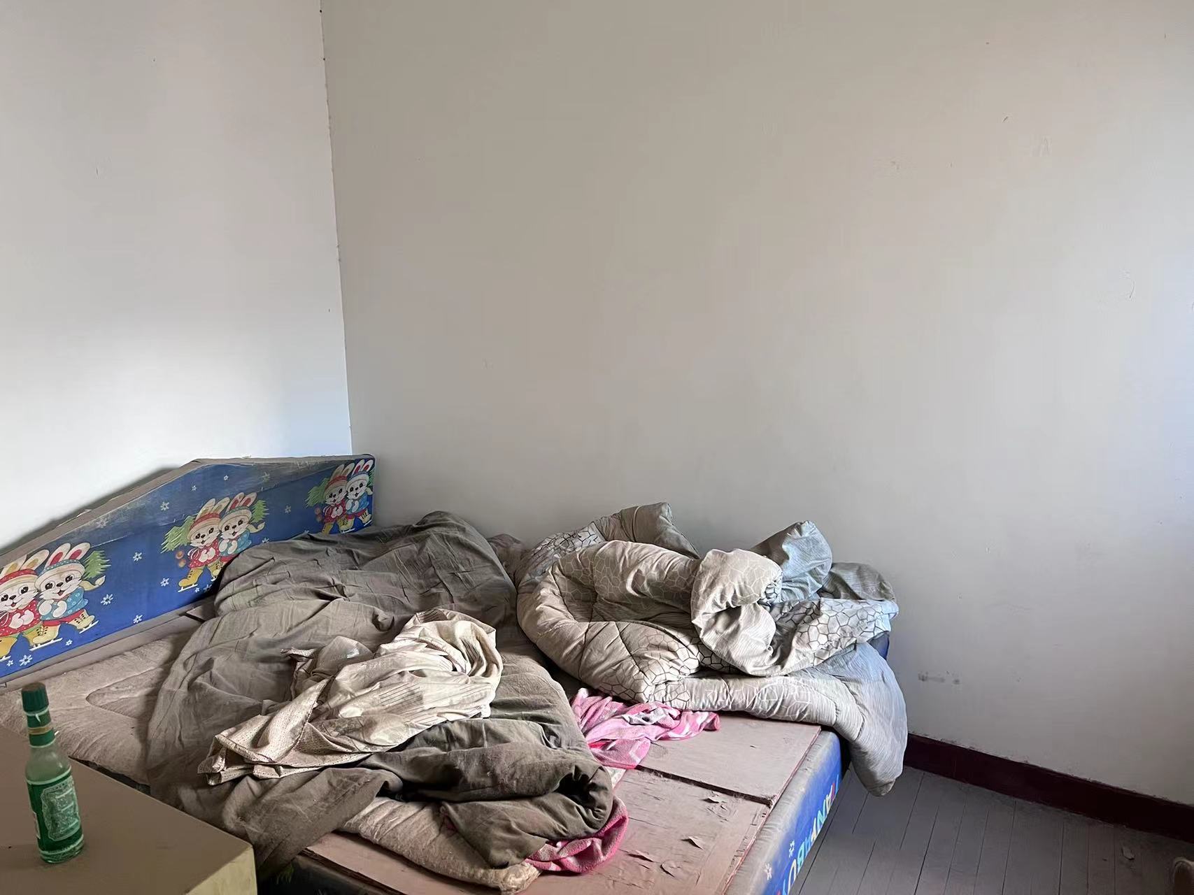 虹桥新村(朝霞路) 3室2厅1卫 73m&sup2;