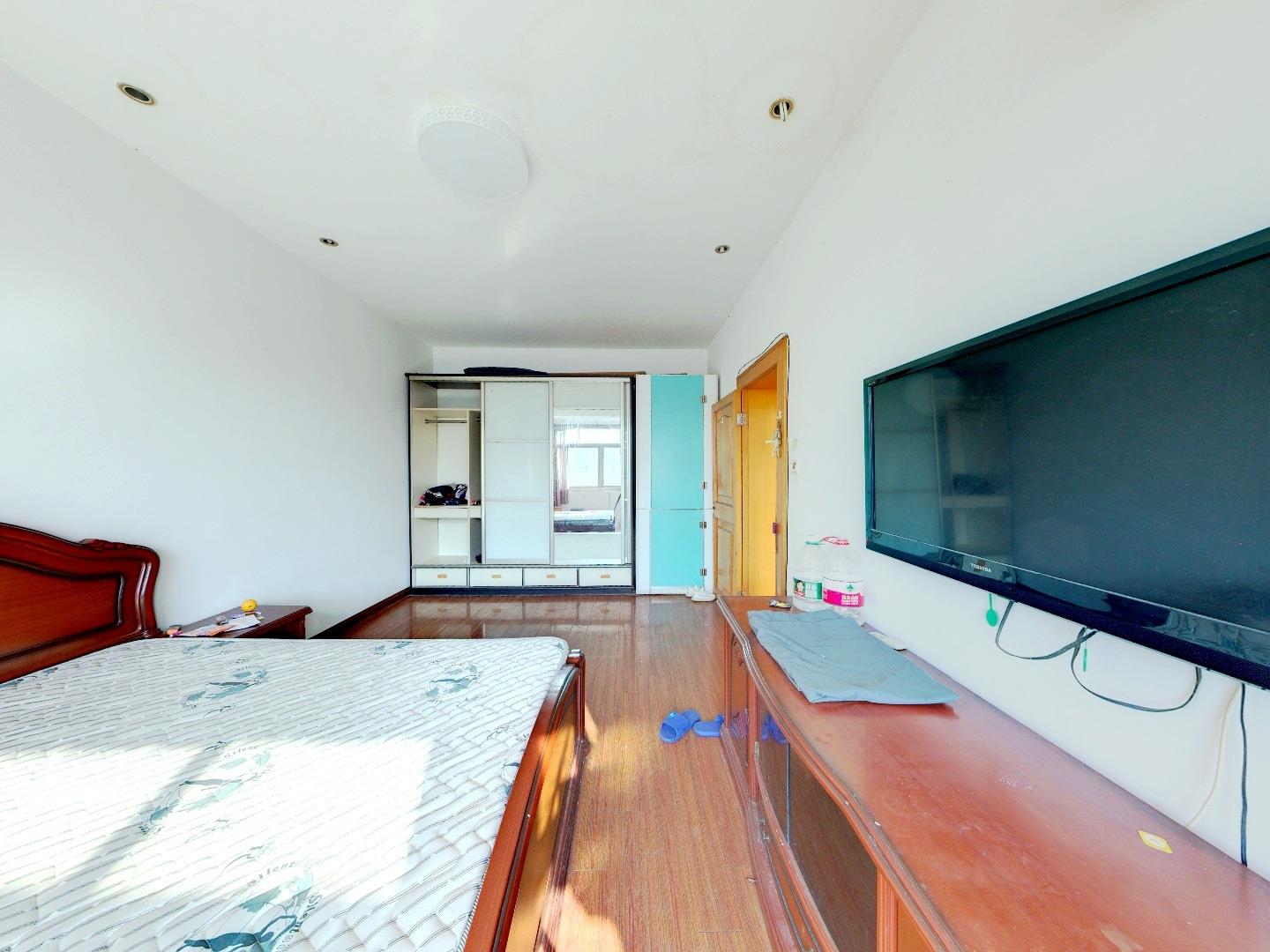 青年中路9号 2室1厅1卫 66m&sup2;