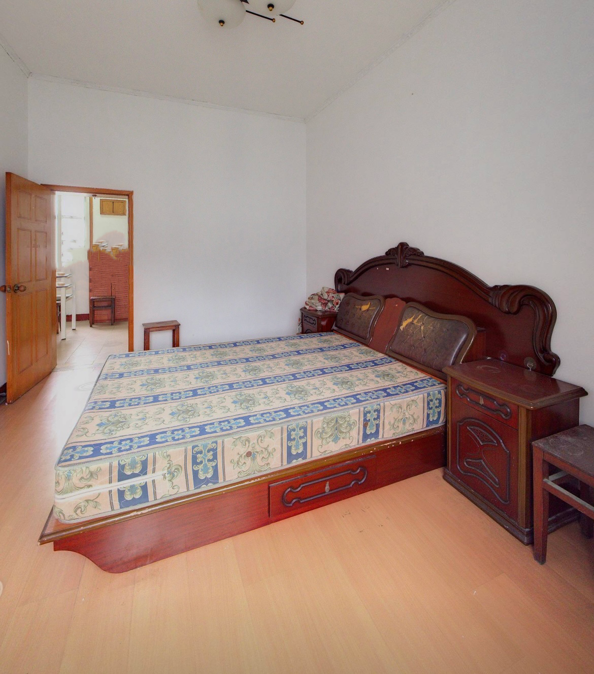 新桥新村 3室1厅1卫 76m&sup2;