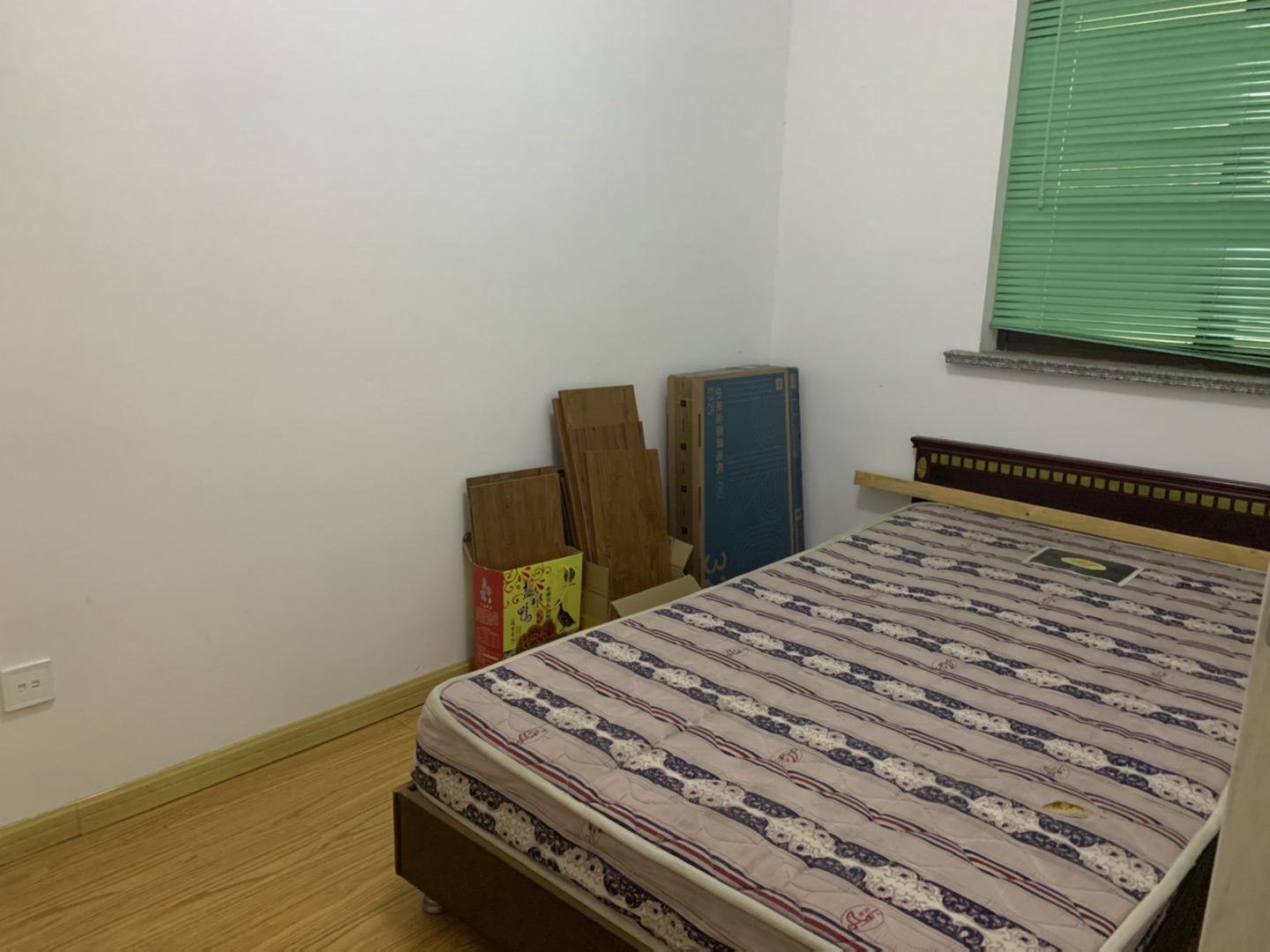 山景水岸 3室2厅1卫 97m&sup2;