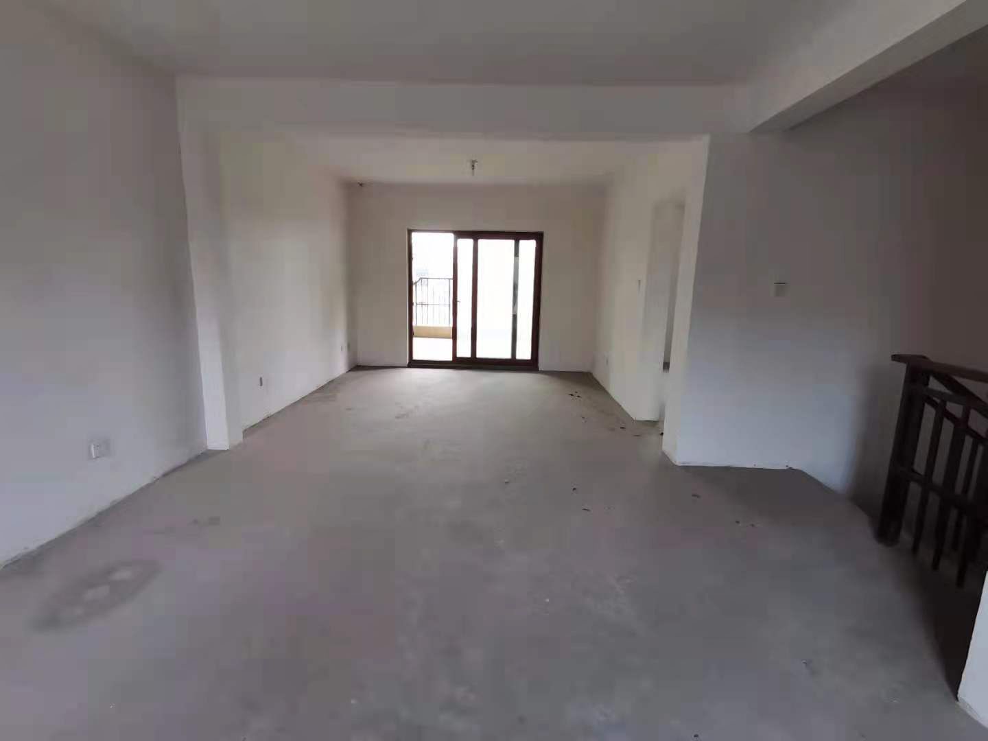 城市嘉苑 4室2厅3卫 298.00m&sup2;