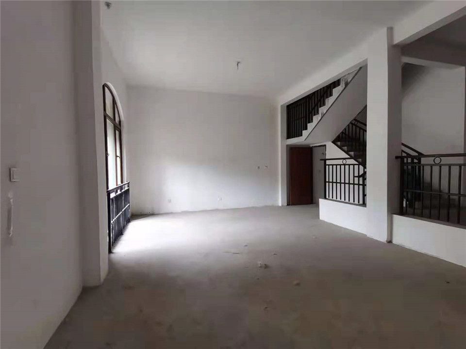 城市嘉苑 4室2厅3卫 298.00m&sup2;