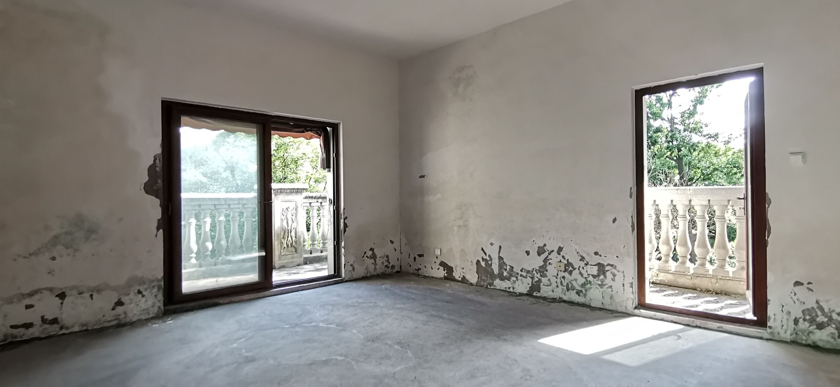城市嘉苑 4室2厅3卫 298.00m&sup2;