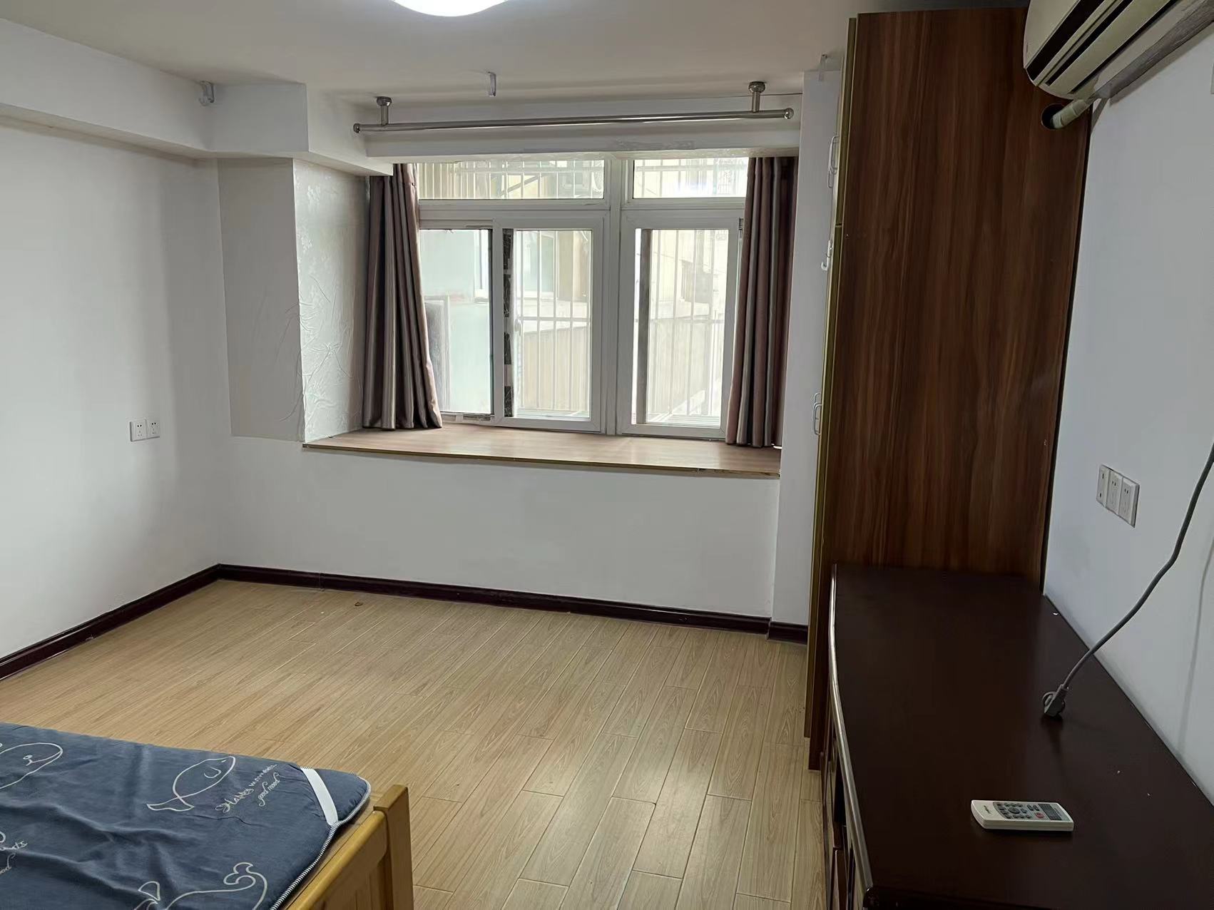宏景大厦 1室1厅1卫 46m&sup2;