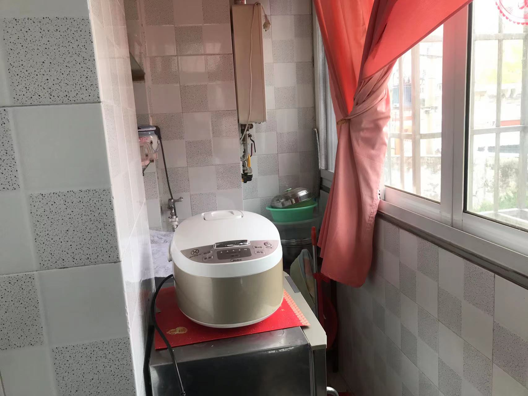 濠西园华迪小区 2室1厅1卫 83.15m&sup2;