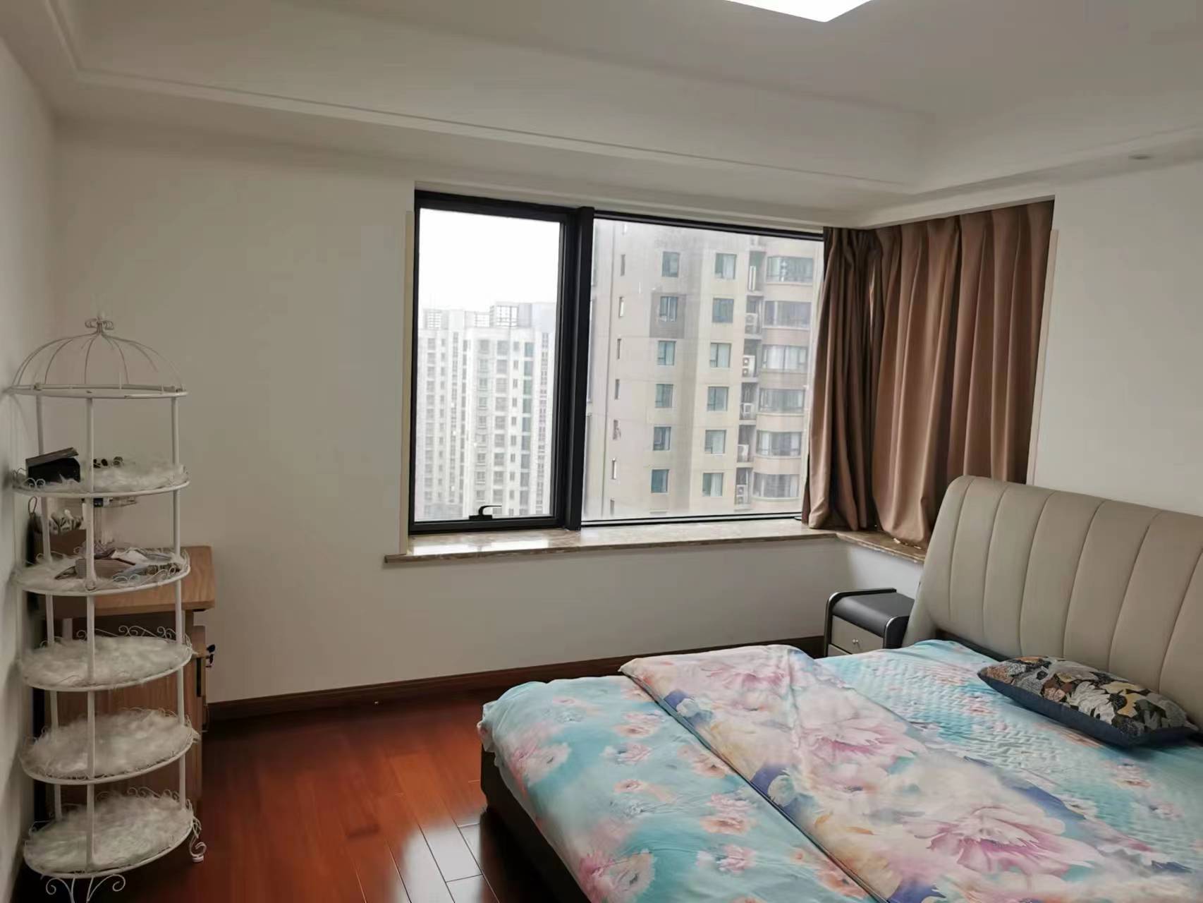 文景嘉苑 3室2厅2卫 168m&sup2;