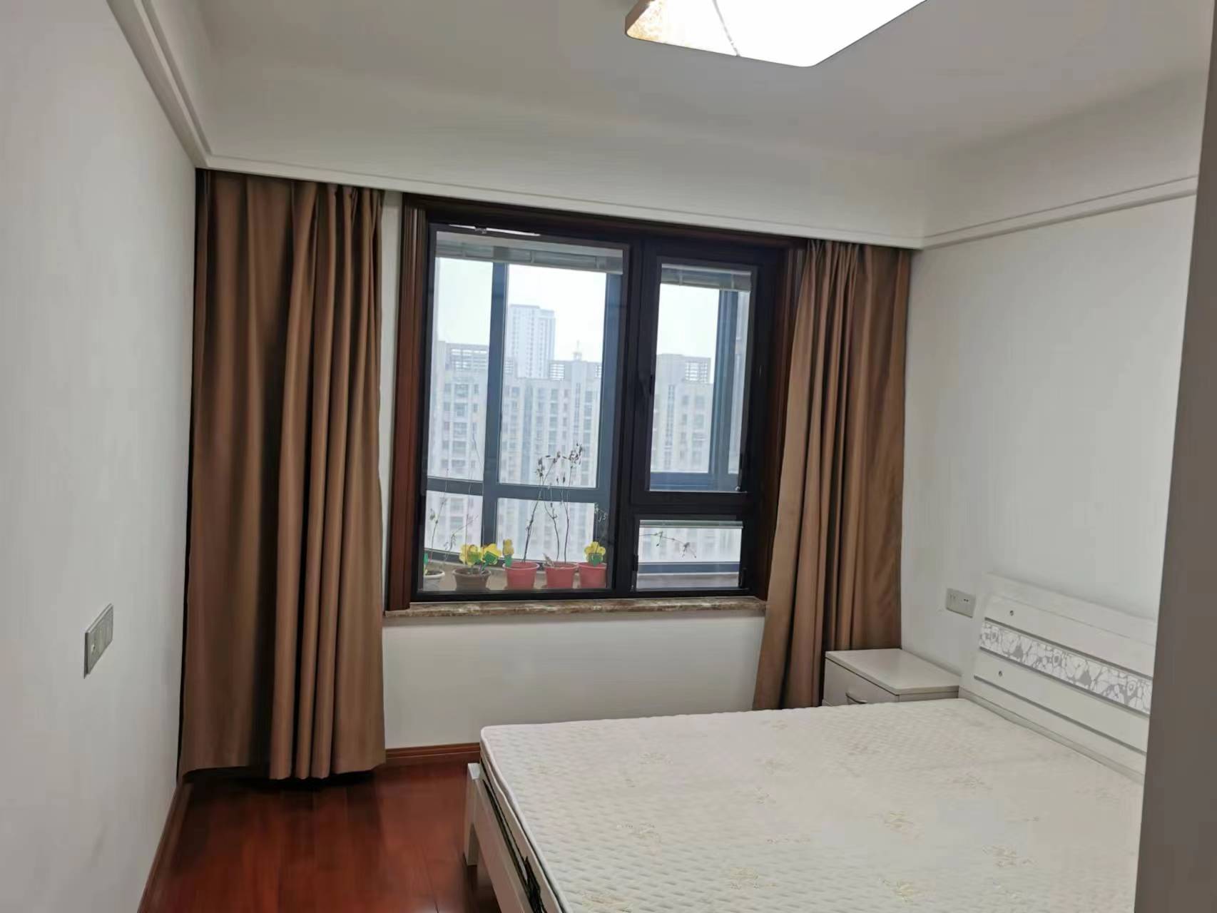 文景嘉苑 3室2厅2卫 168m&sup2;