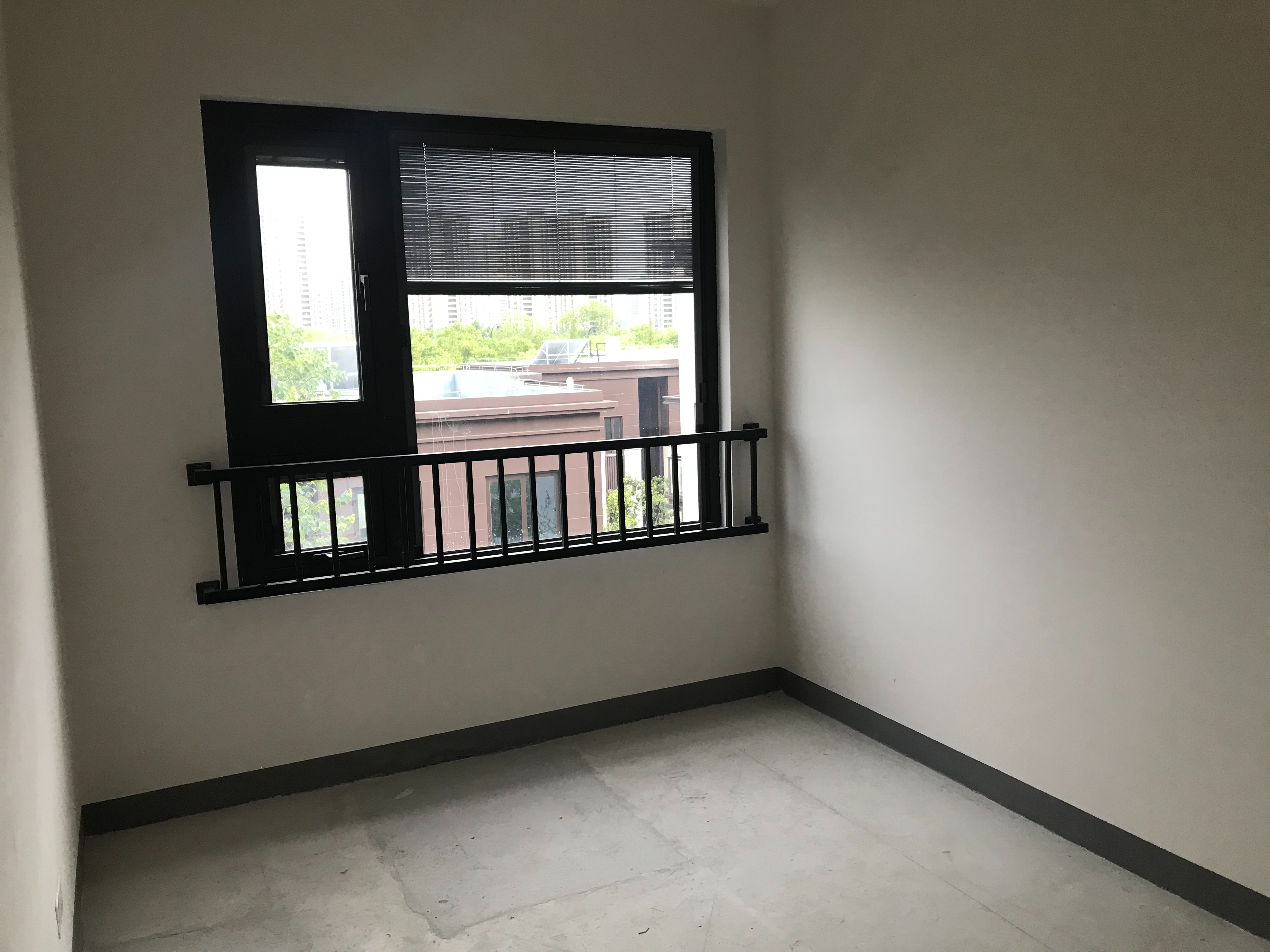 春风南岸东园 4室2厅5卫 205.00m&sup2;