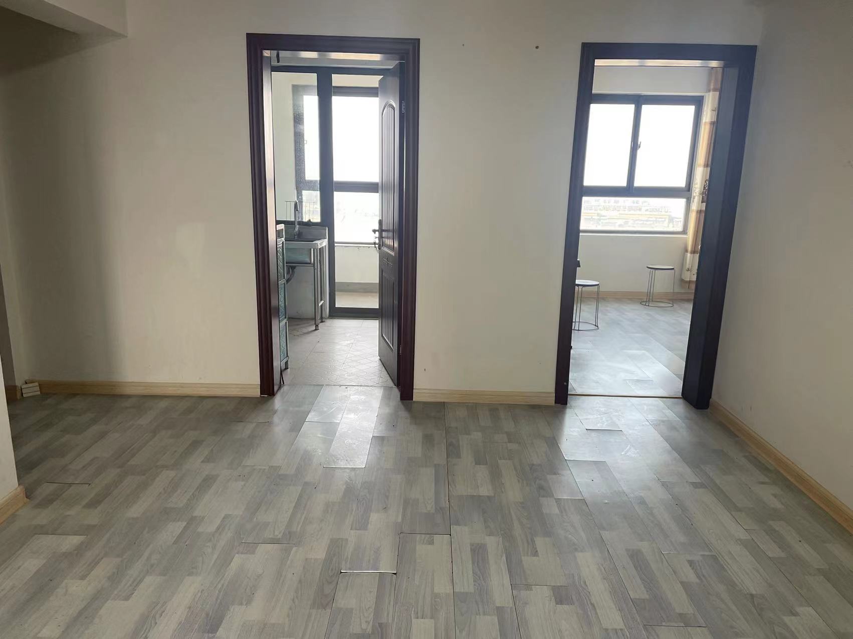 万濠星城 3室2厅1卫 120m&sup2;