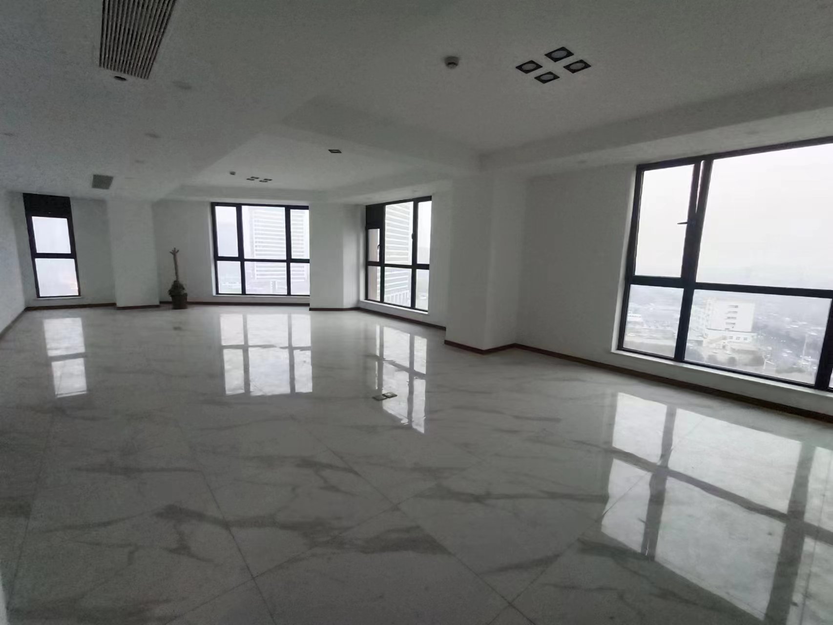 北翼玖玖广场 2室1厅1卫 114m&sup2;