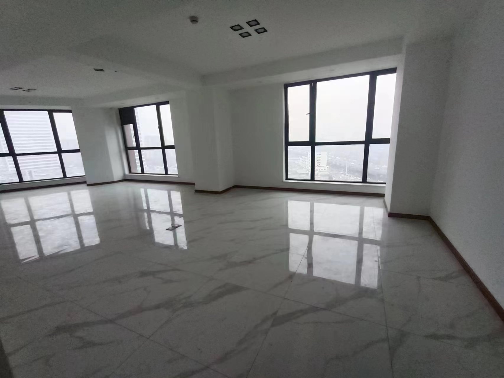 北翼玖玖广场 2室1厅1卫 114m&sup2;