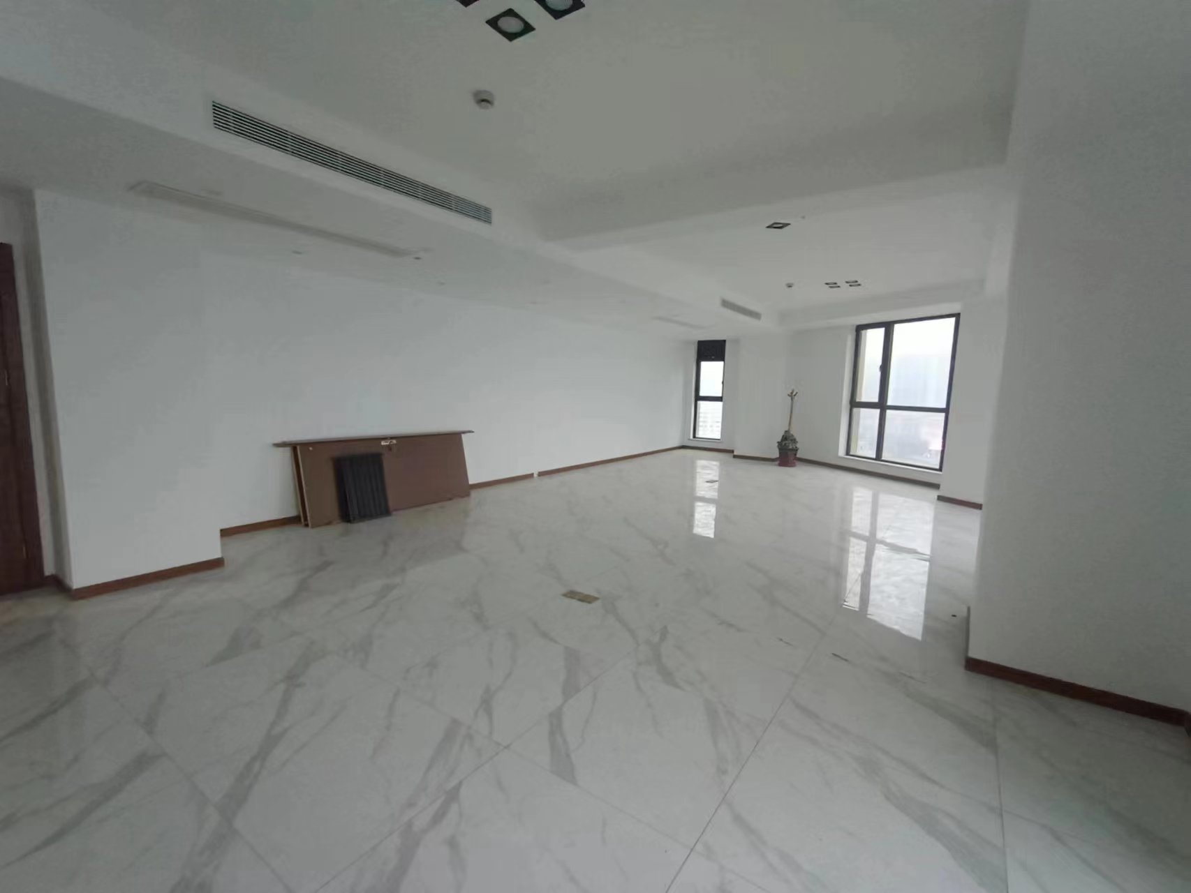 北翼玖玖广场 2室1厅1卫 114m&sup2;