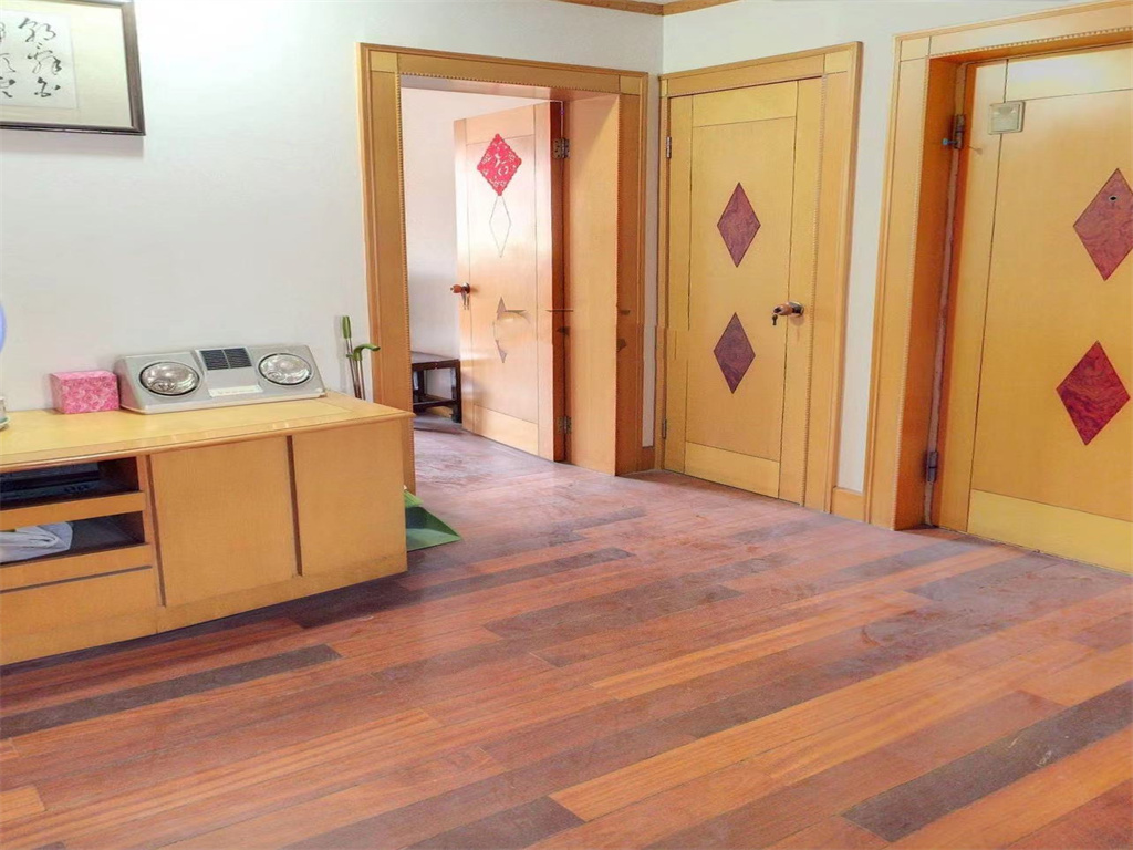 华侨花苑 3室2厅1卫 78.1m&sup2;